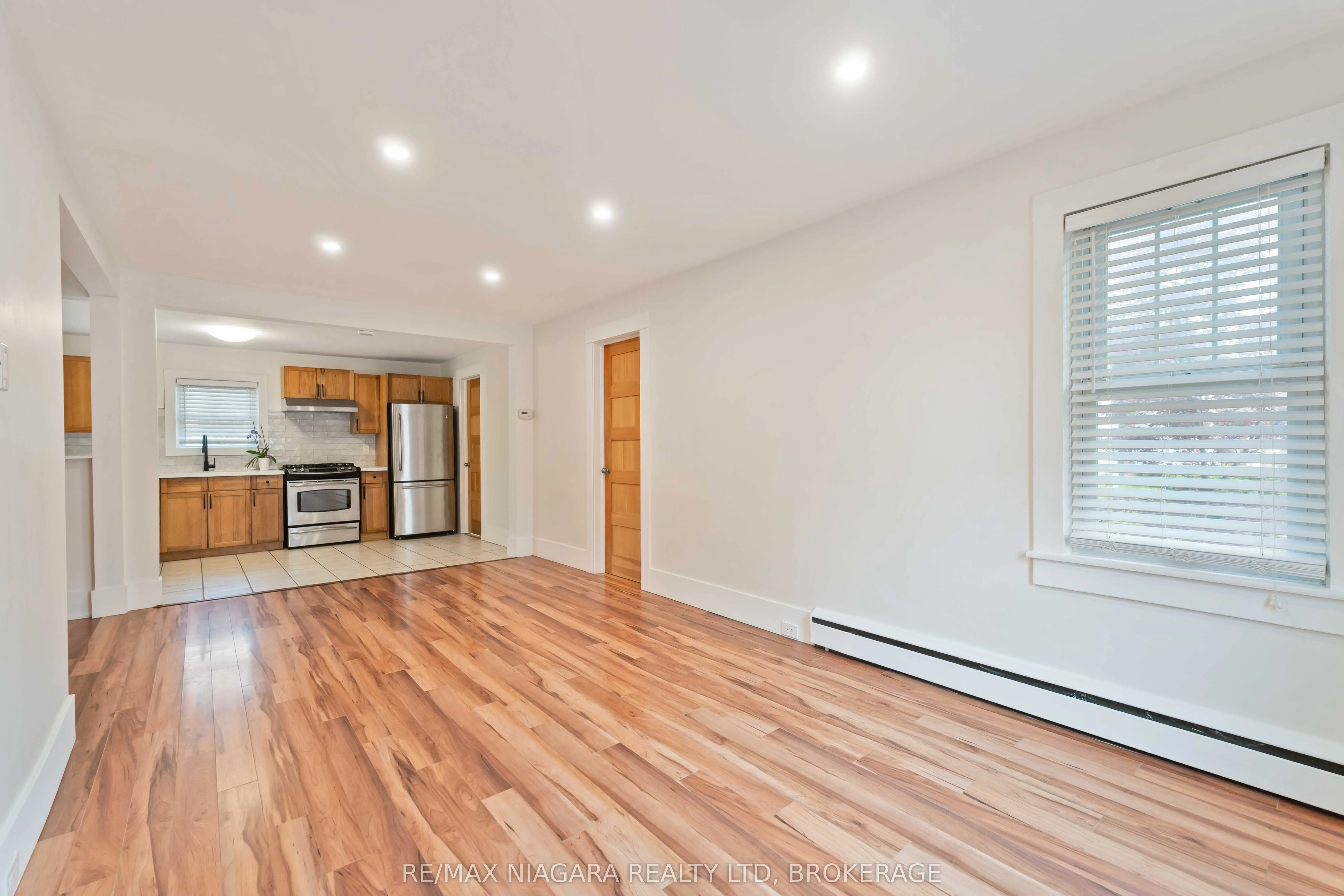 543 Vine Street