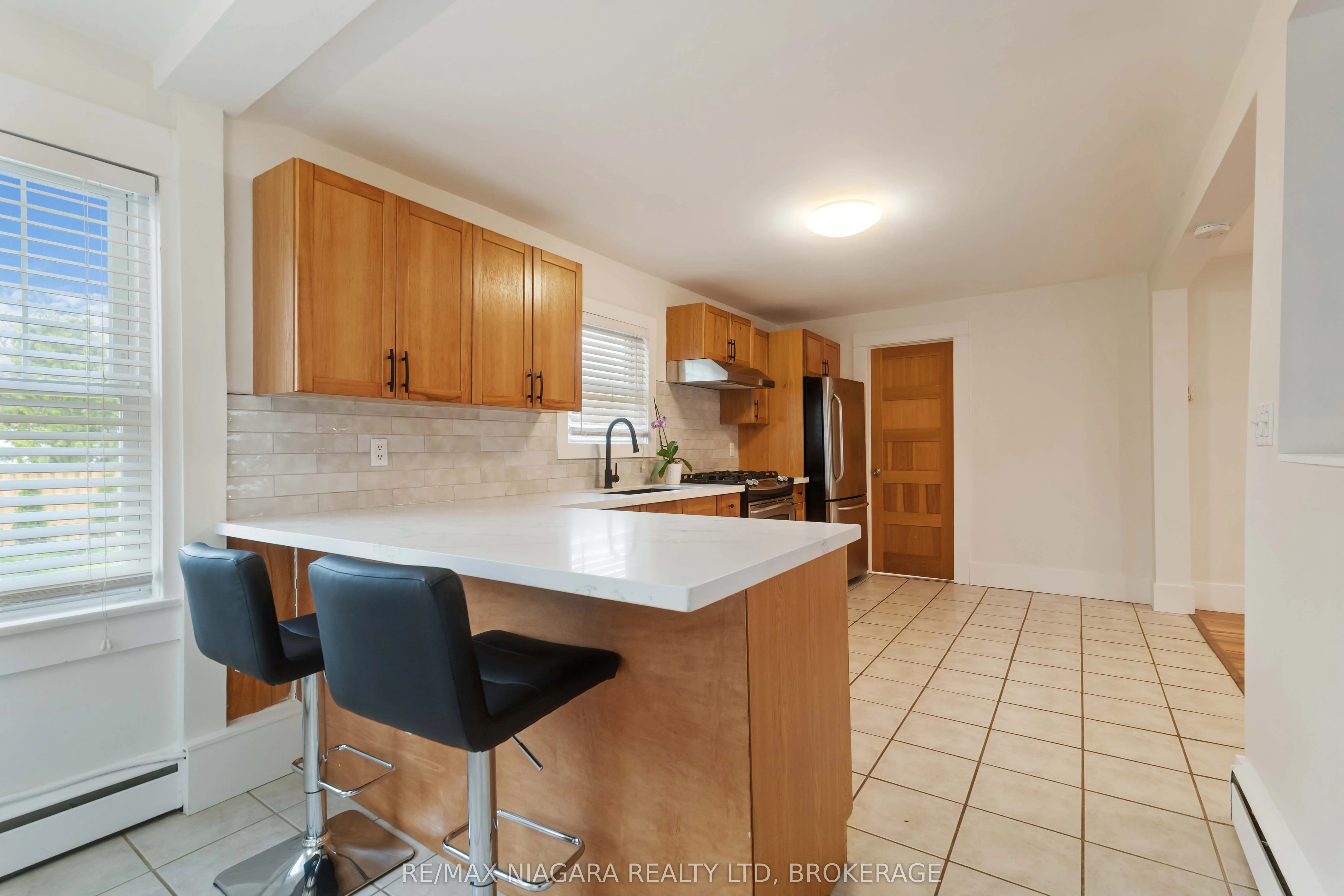543 Vine Street