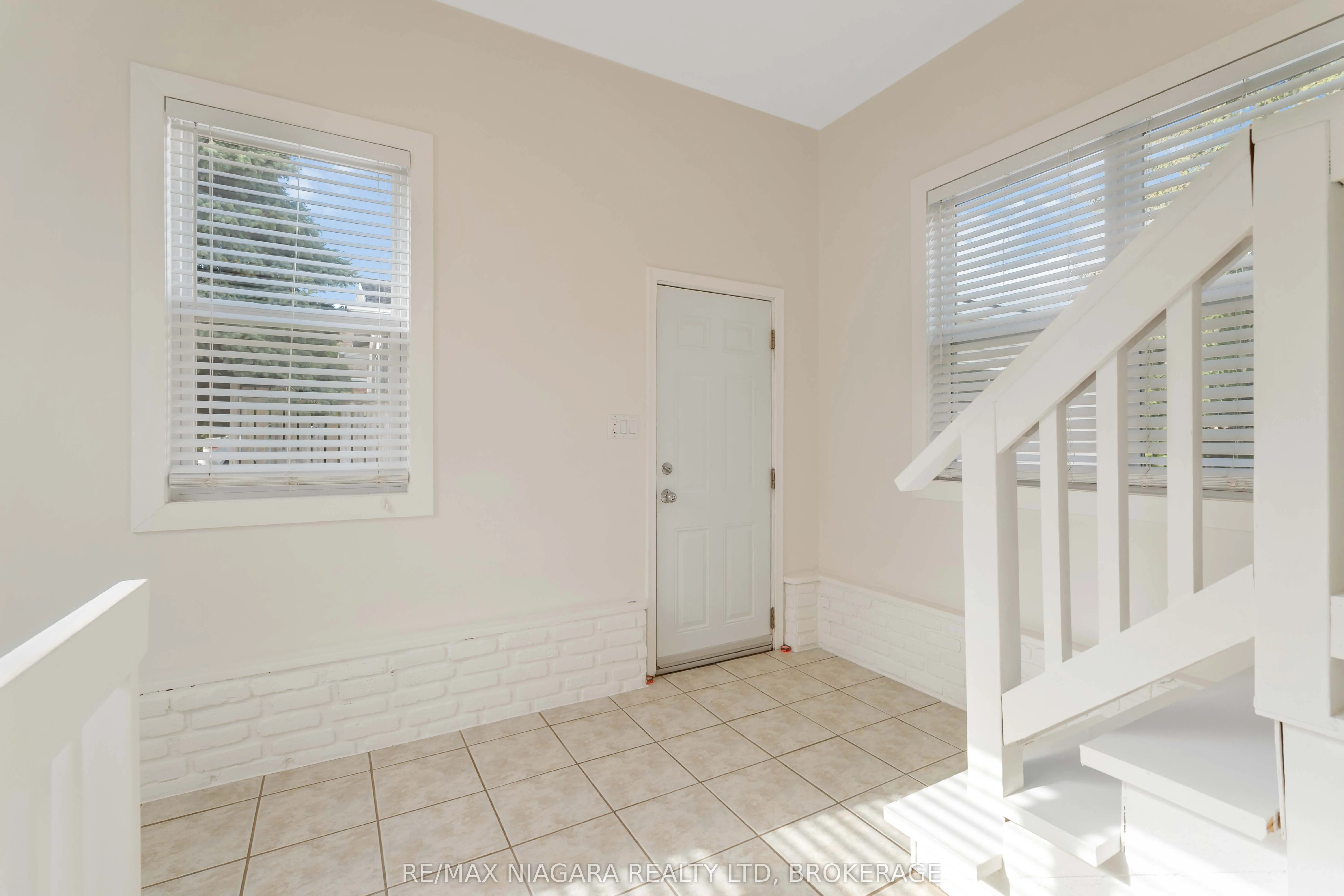 543 Vine Street