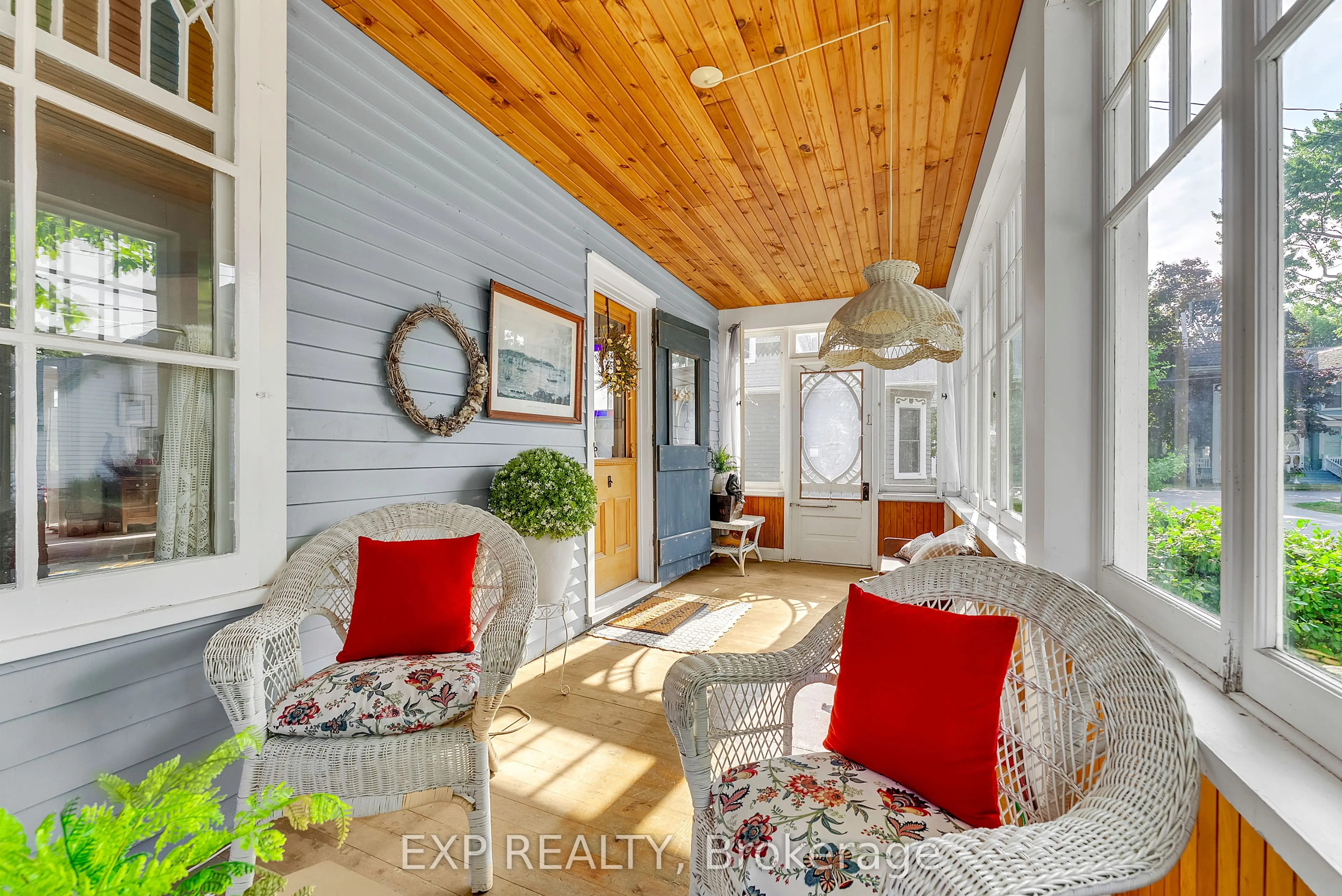 301 Noxon Avenue