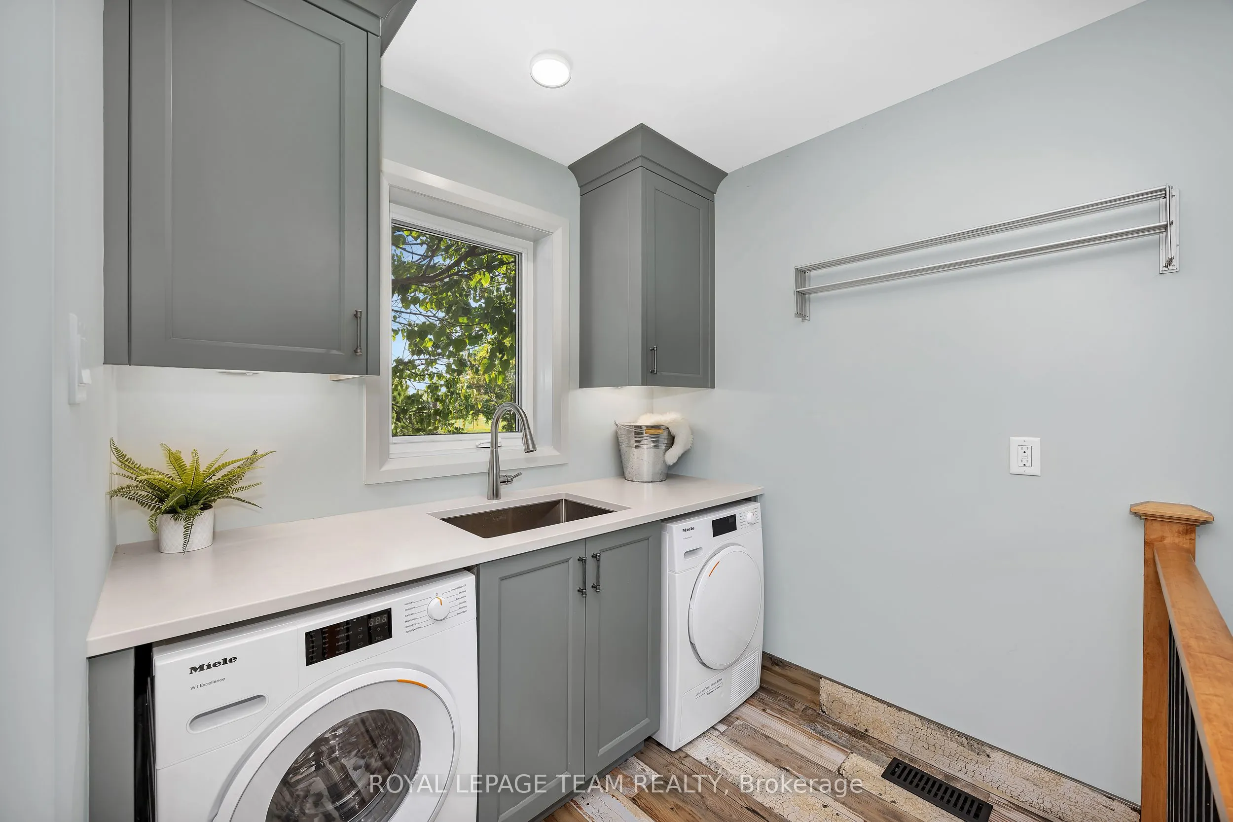 335 Hamilton Road