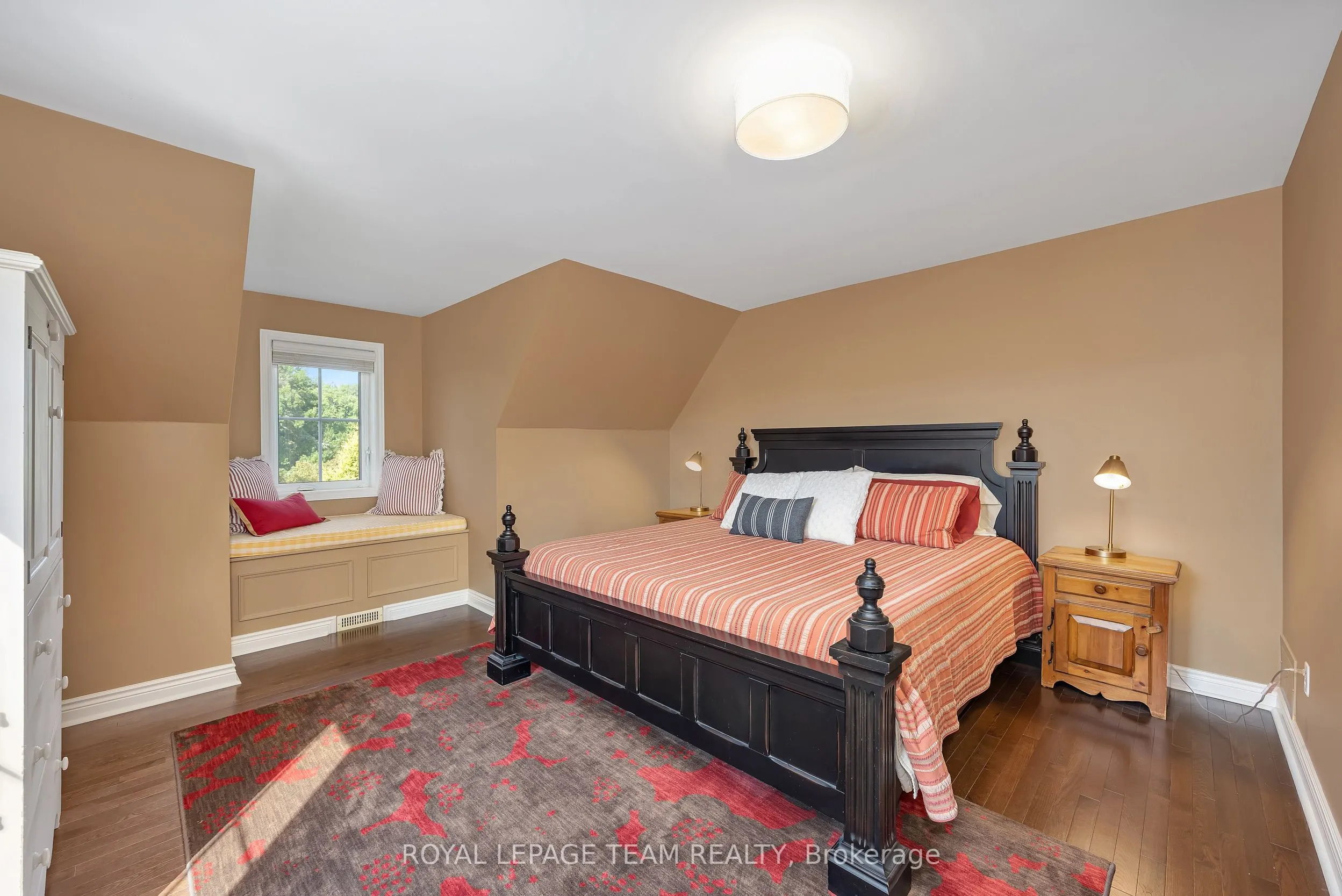 335 Hamilton Road