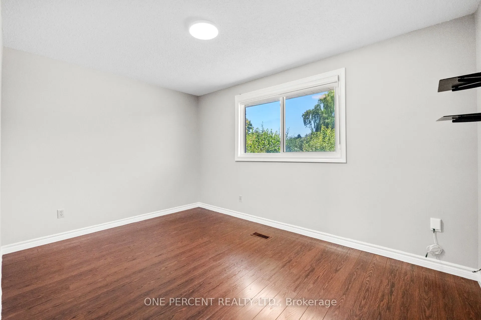 364 Red Oak Avenue