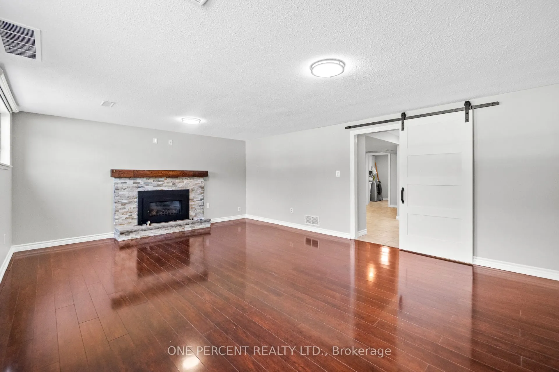 364 Red Oak Avenue
