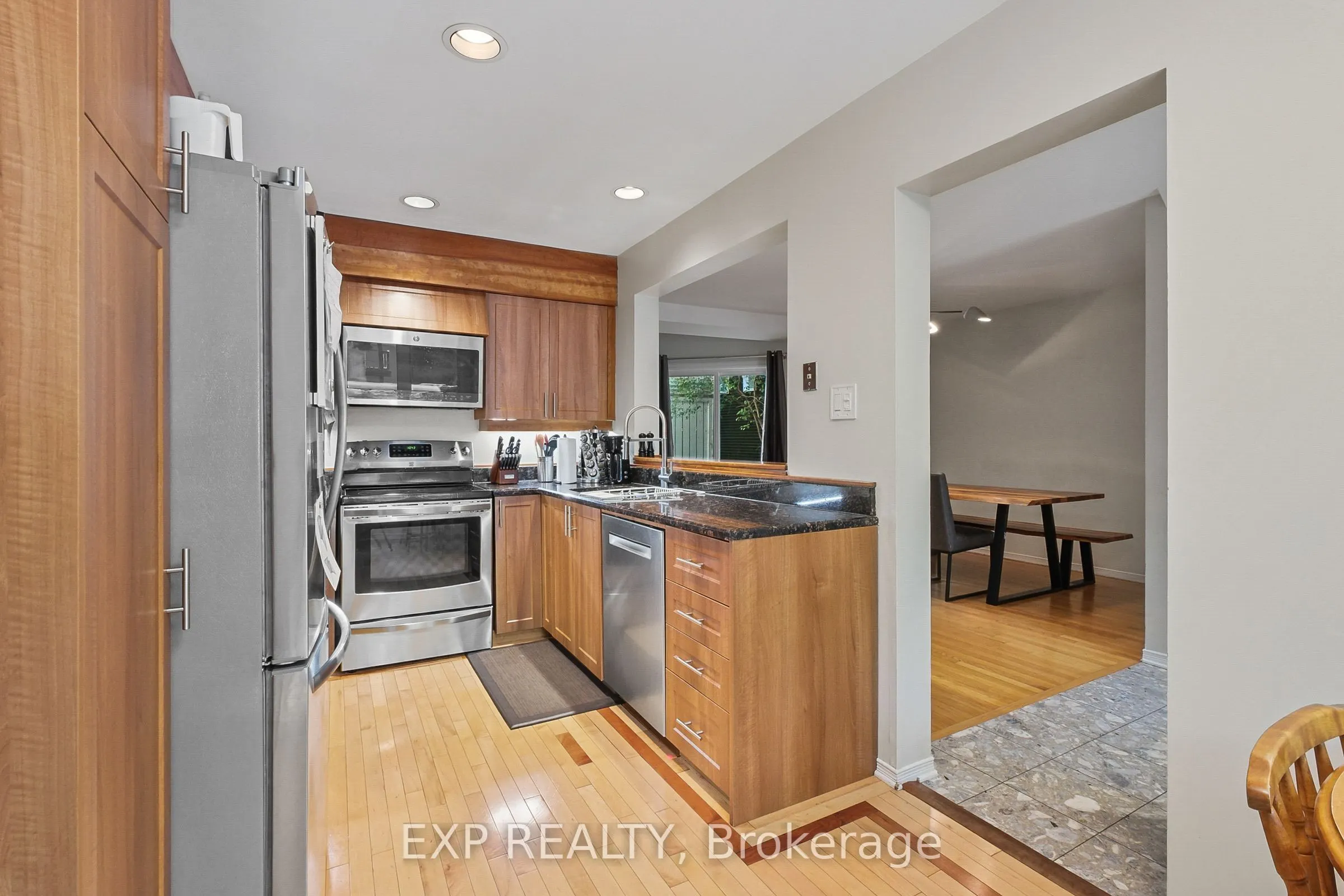 489 Sunnyside Avenue