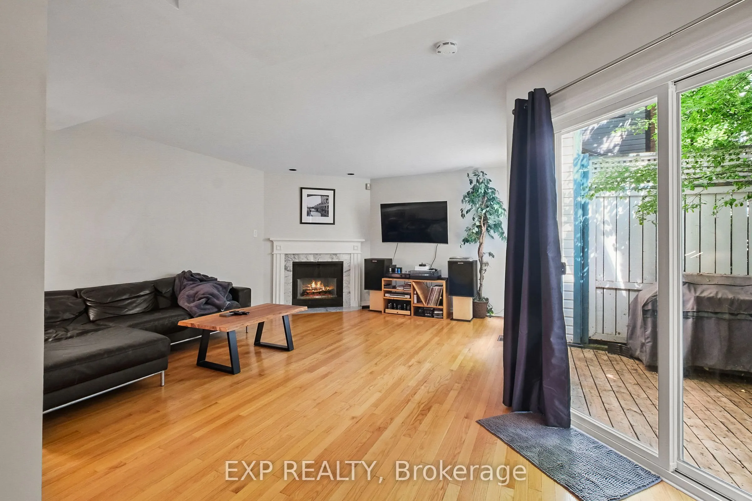 489 Sunnyside Avenue