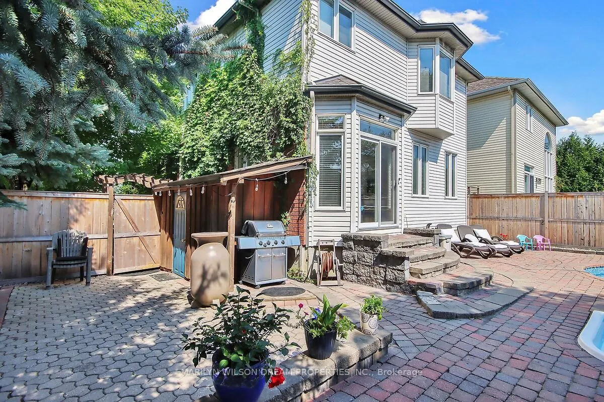 4 Nortoba Crescent