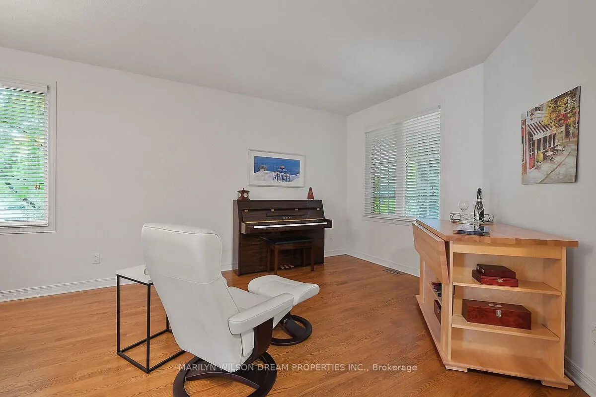 4 Nortoba Crescent