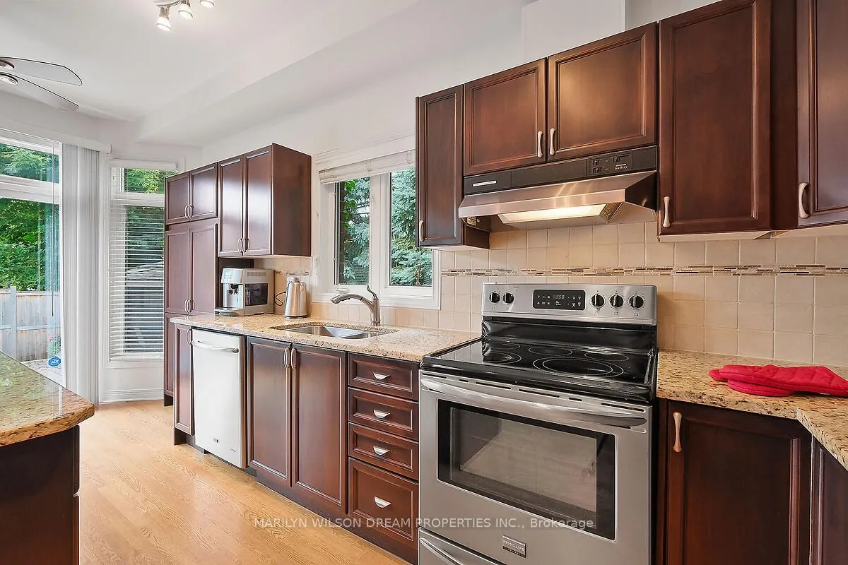 4 Nortoba Crescent