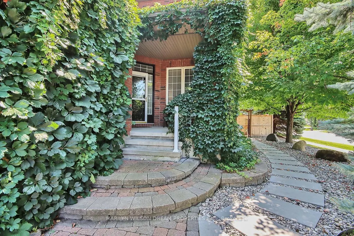 4 Nortoba Crescent