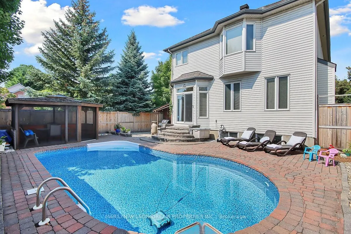 4 Nortoba Crescent