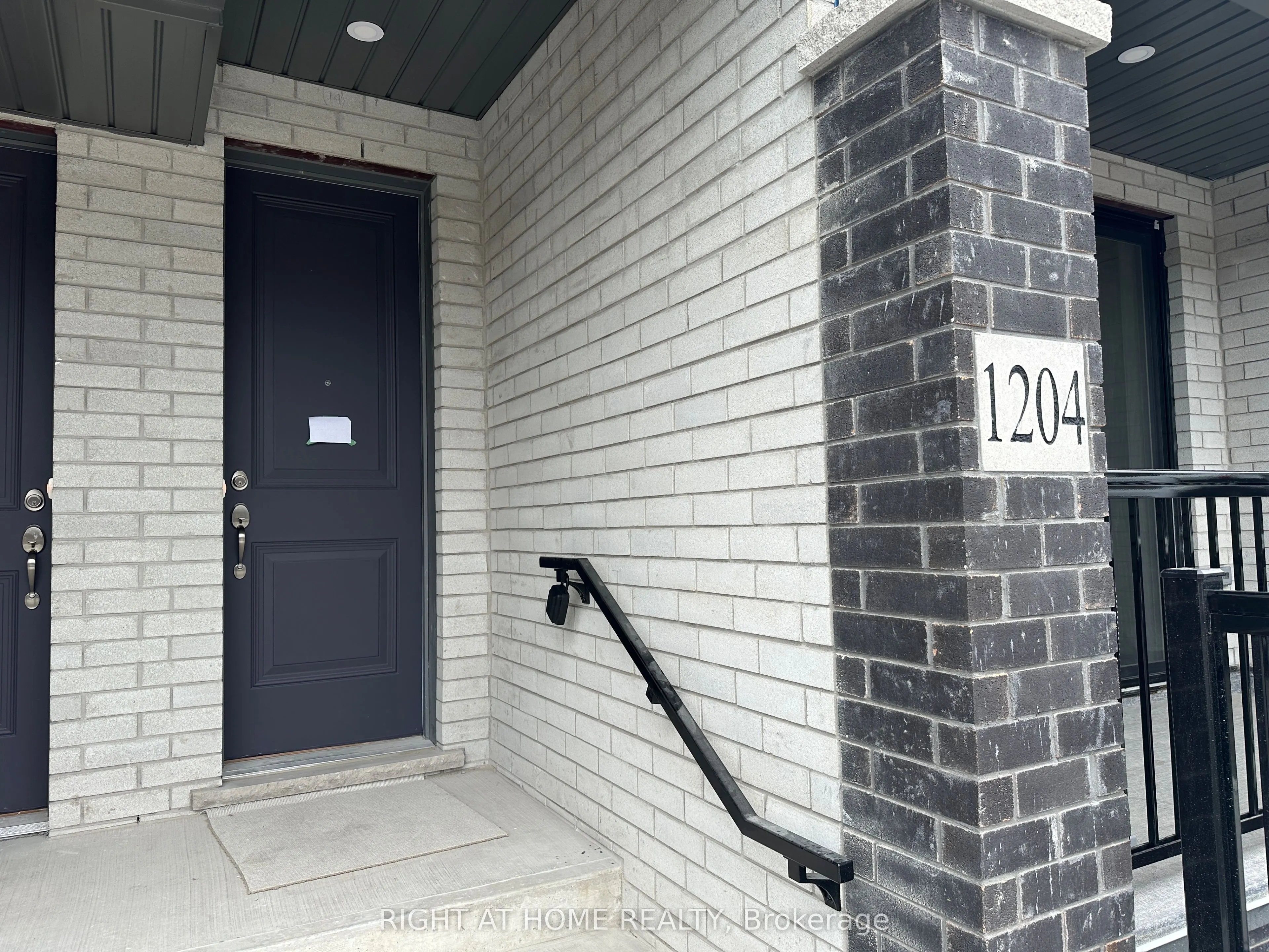 160 Densmore Road, #1204