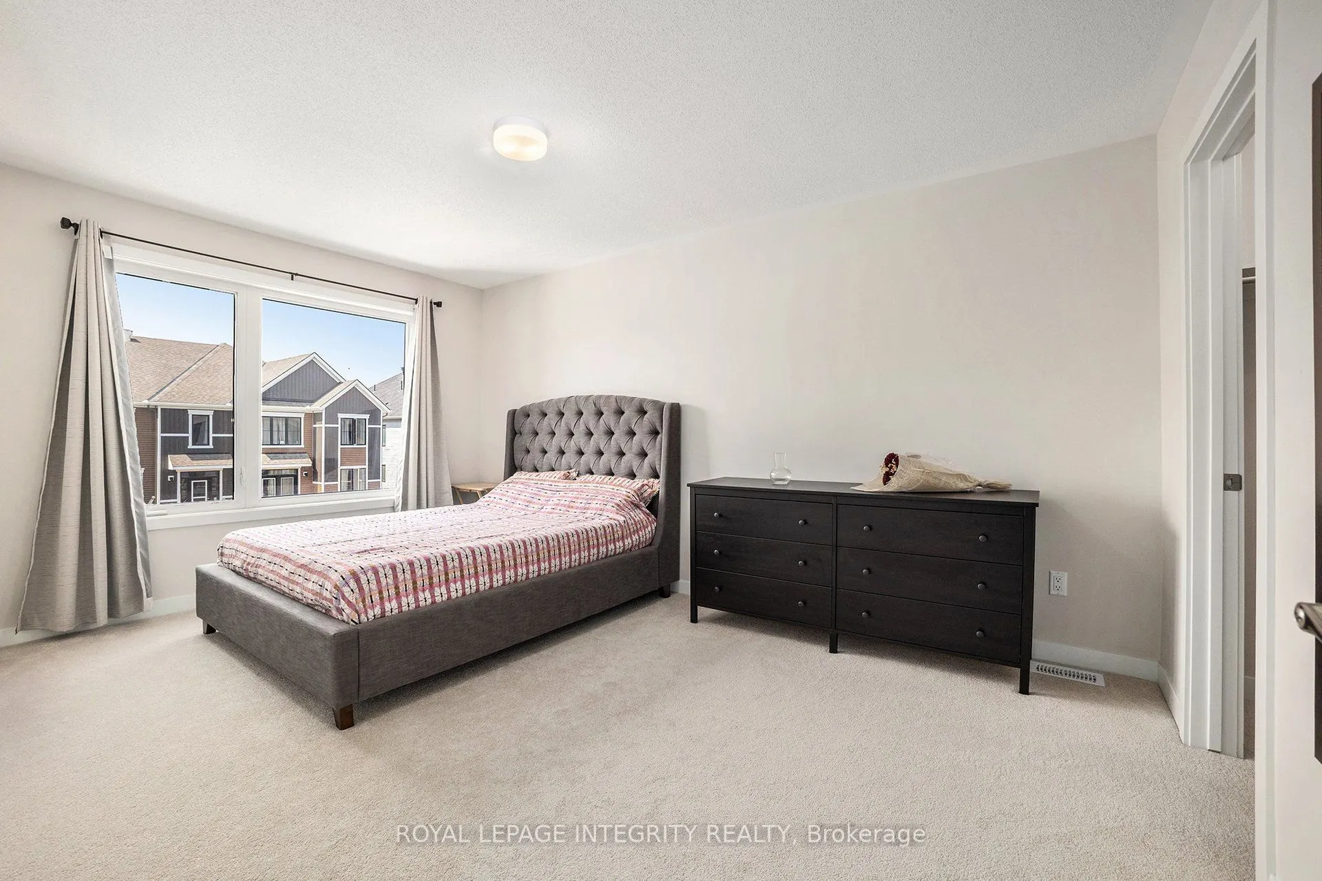 35 Stitch Mews