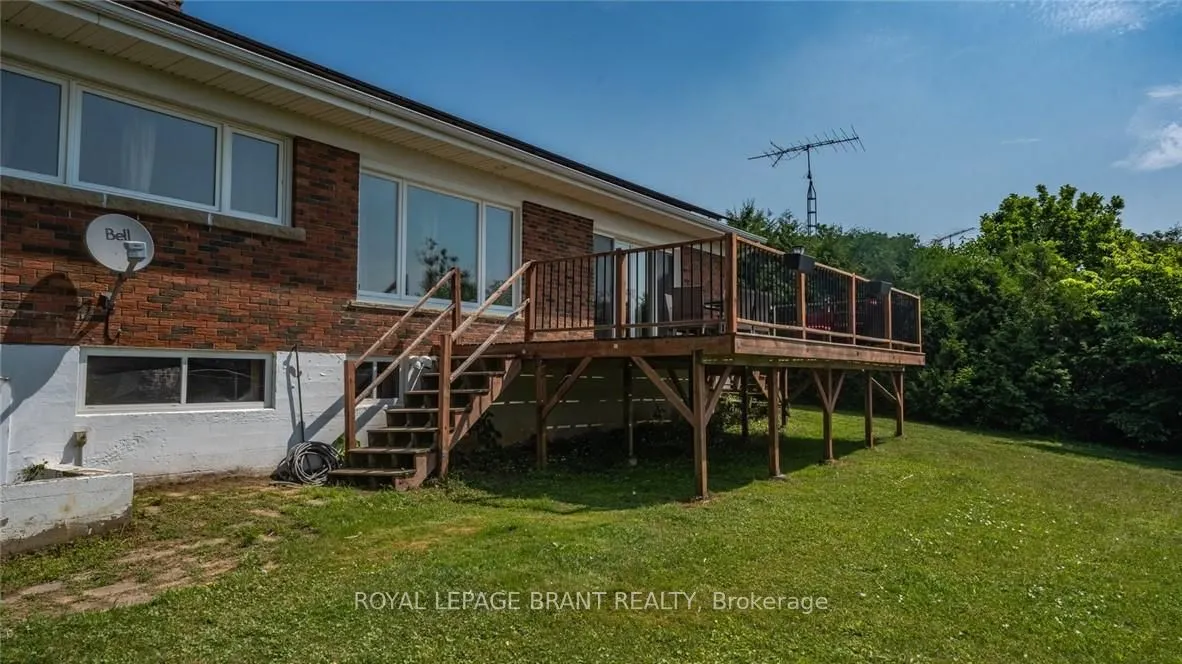 598 Colborne Street W