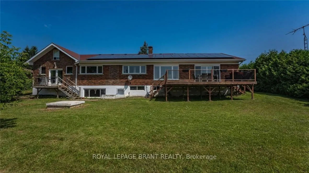 598 Colborne Street W