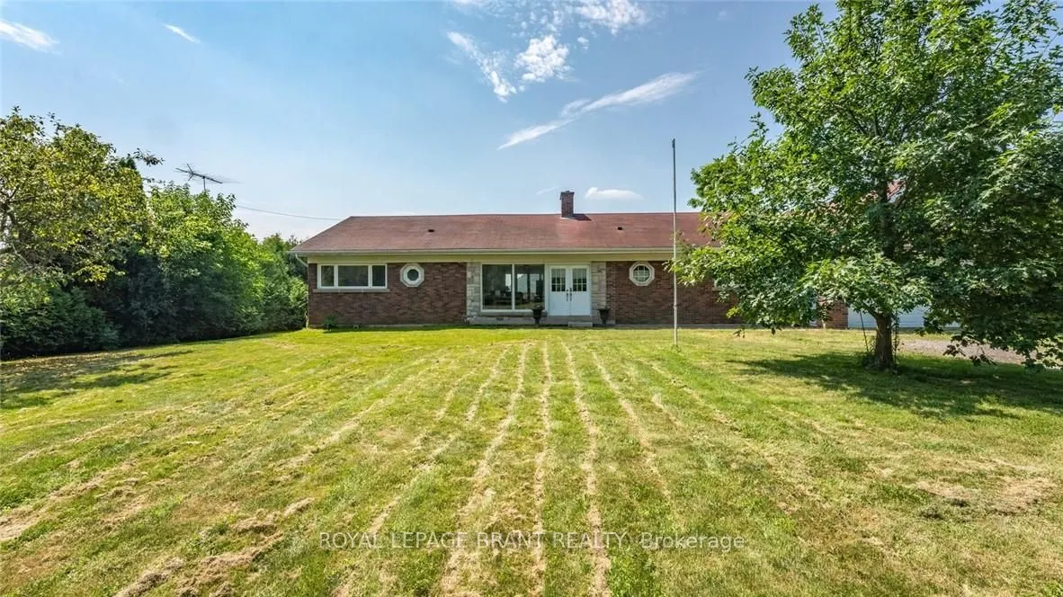 598 Colborne Street W