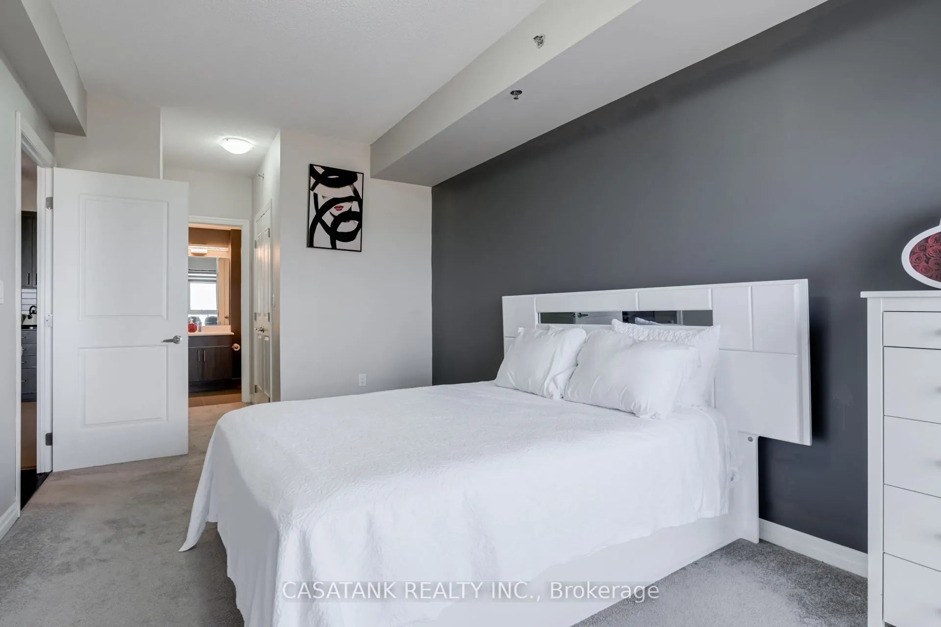560 North Service Road, #710
