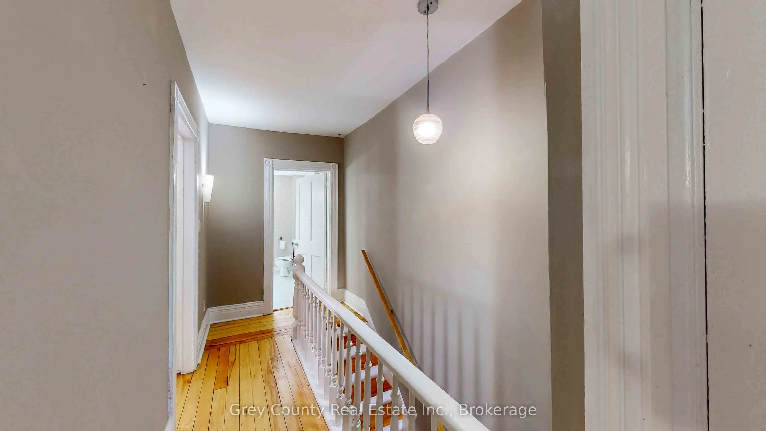 741 9th Street E