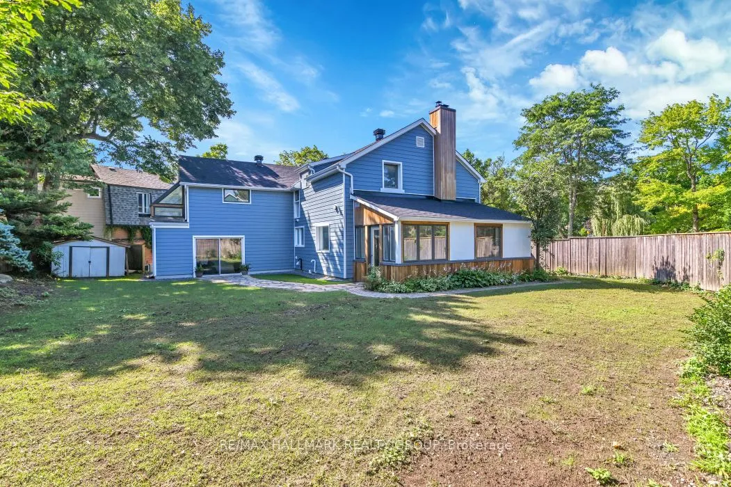 33 Rockcliffe Way