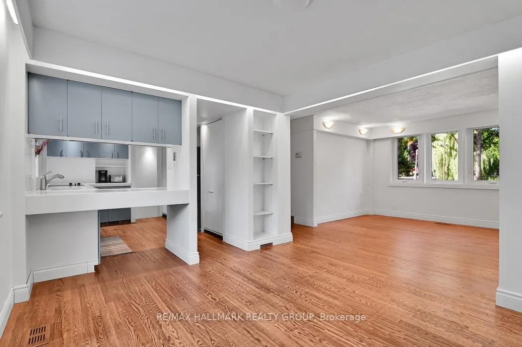33 Rockcliffe Way