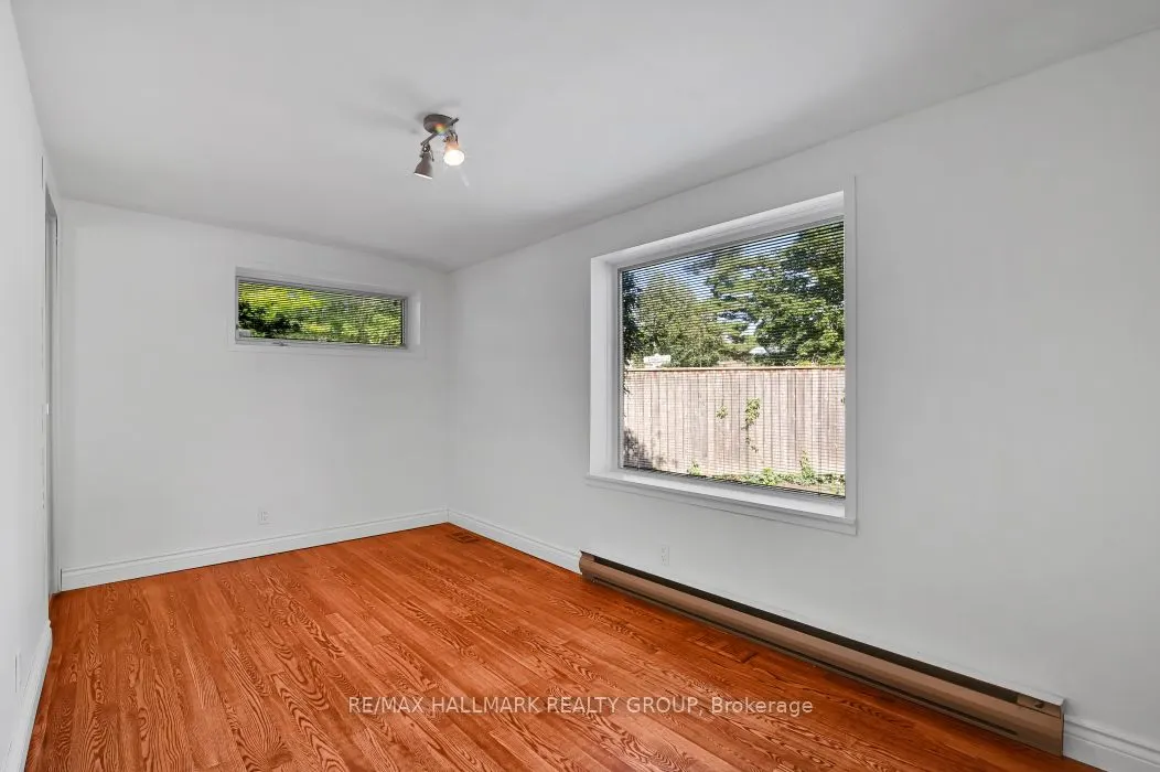 33 Rockcliffe Way