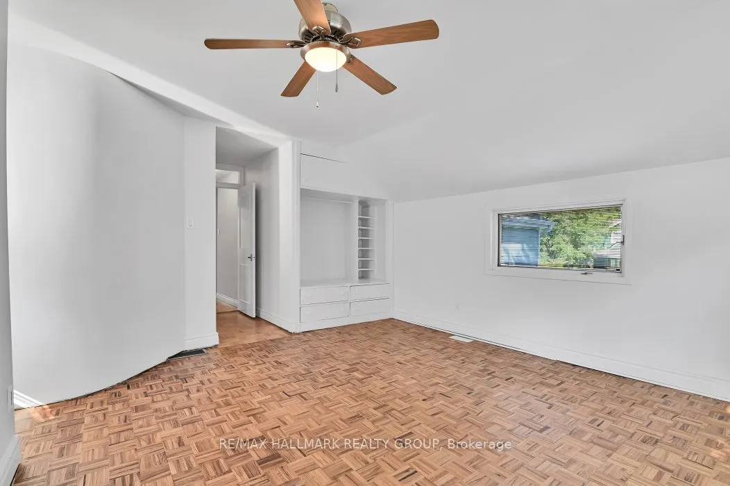 33 Rockcliffe Way
