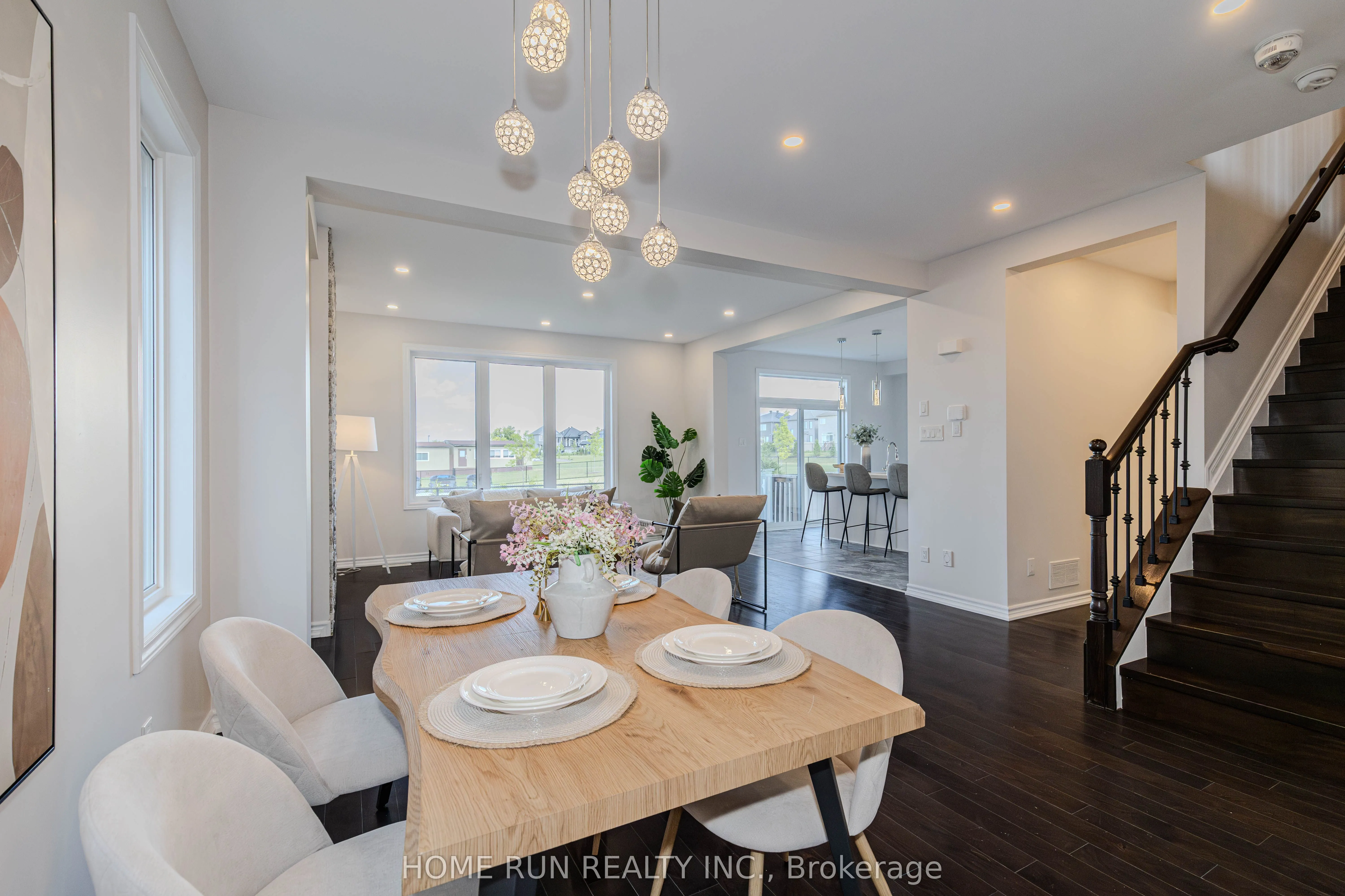 240 Alex Polowin Avenue