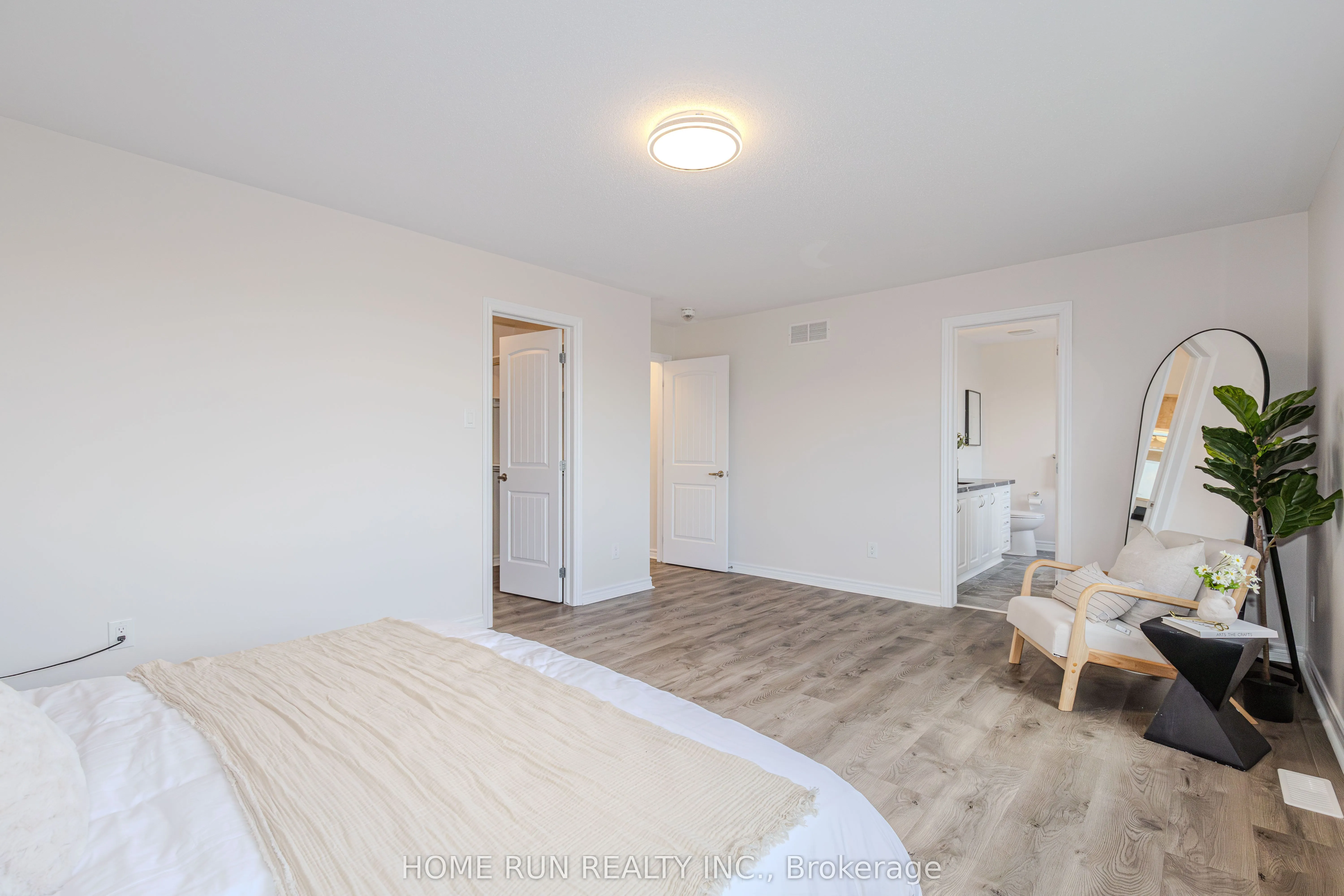 240 Alex Polowin Avenue