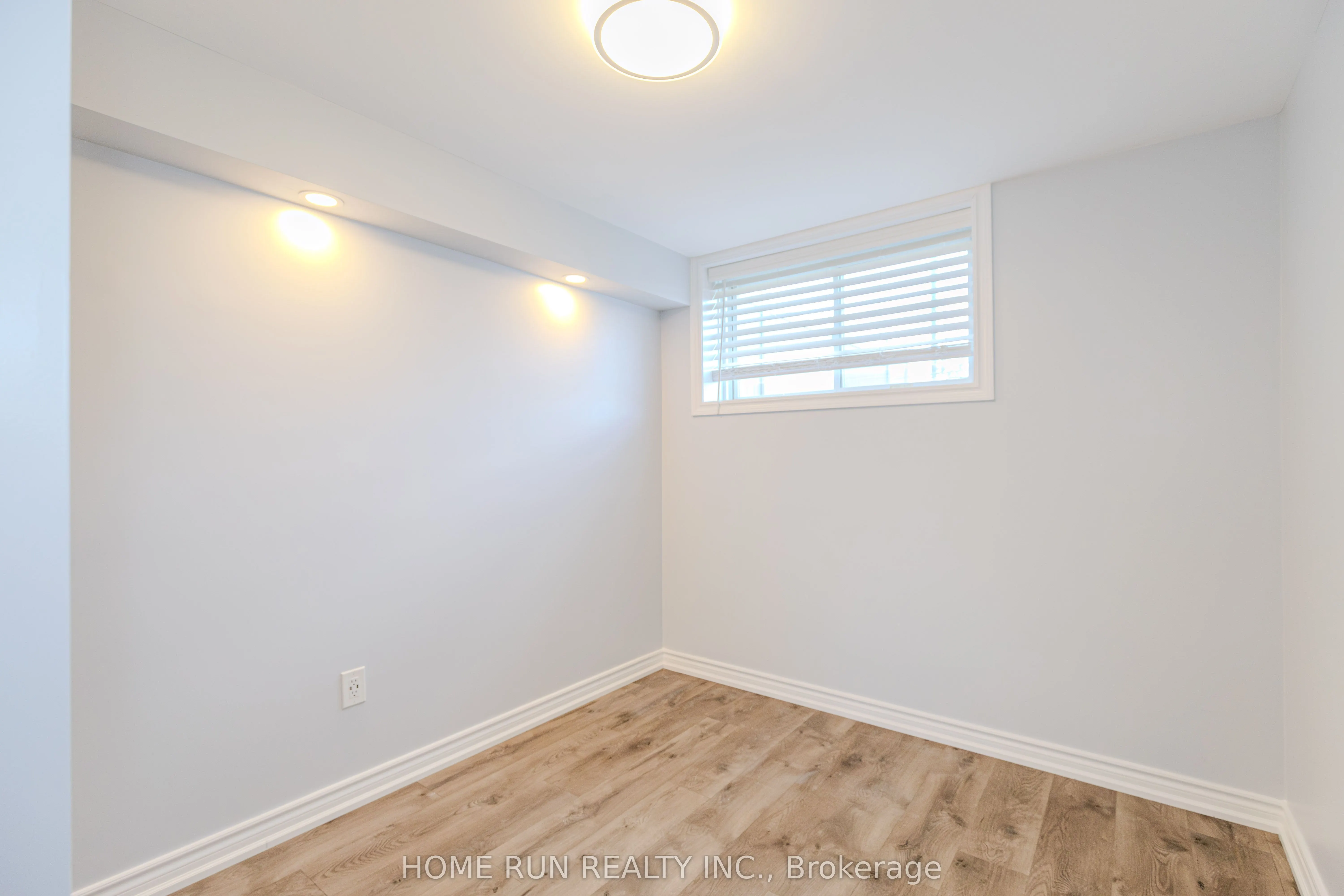 240 Alex Polowin Avenue