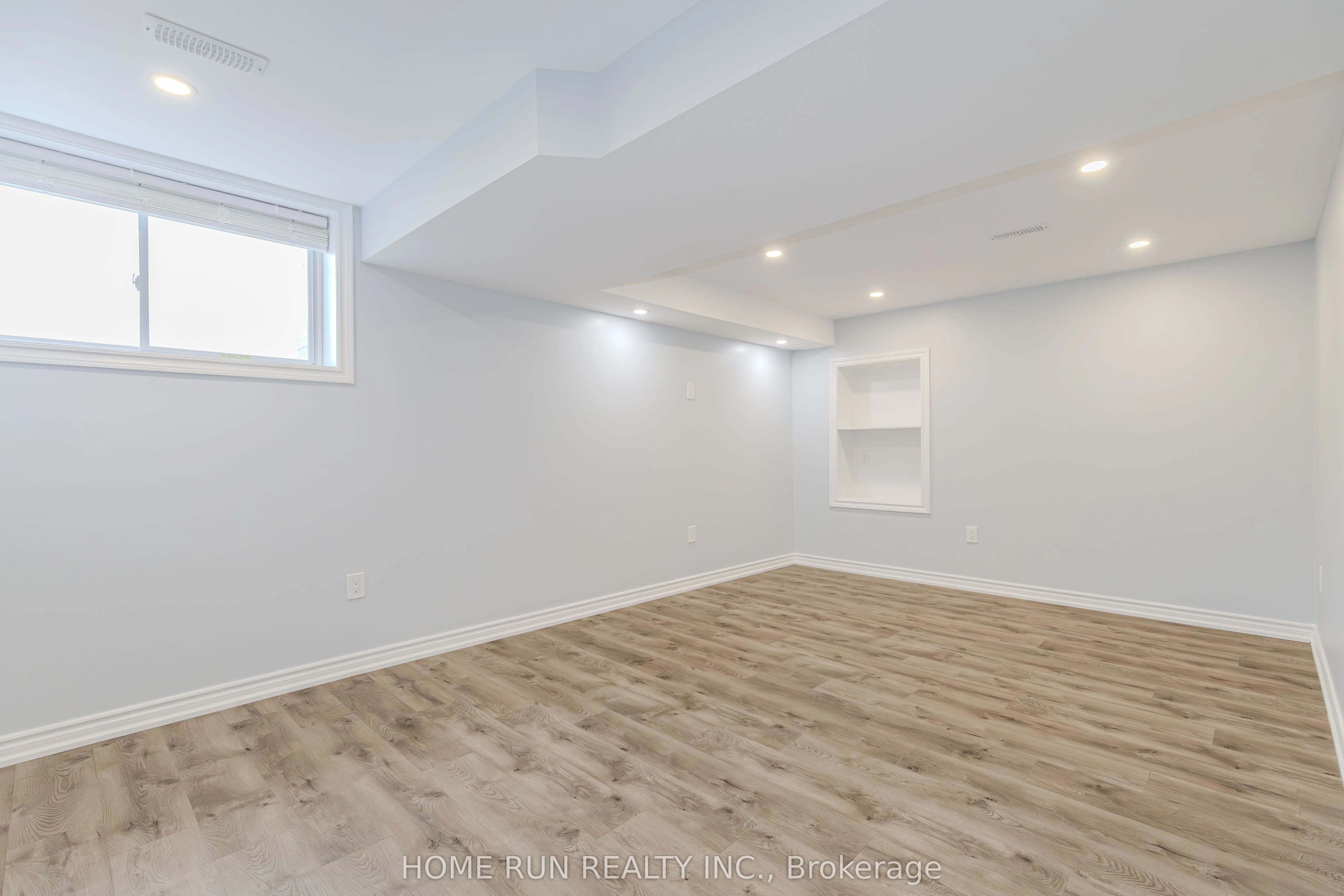 240 Alex Polowin Avenue