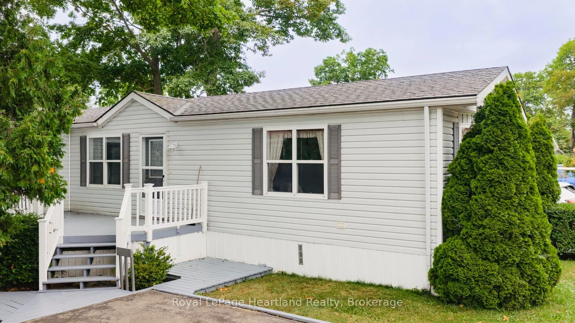 25 Algonquin Lane