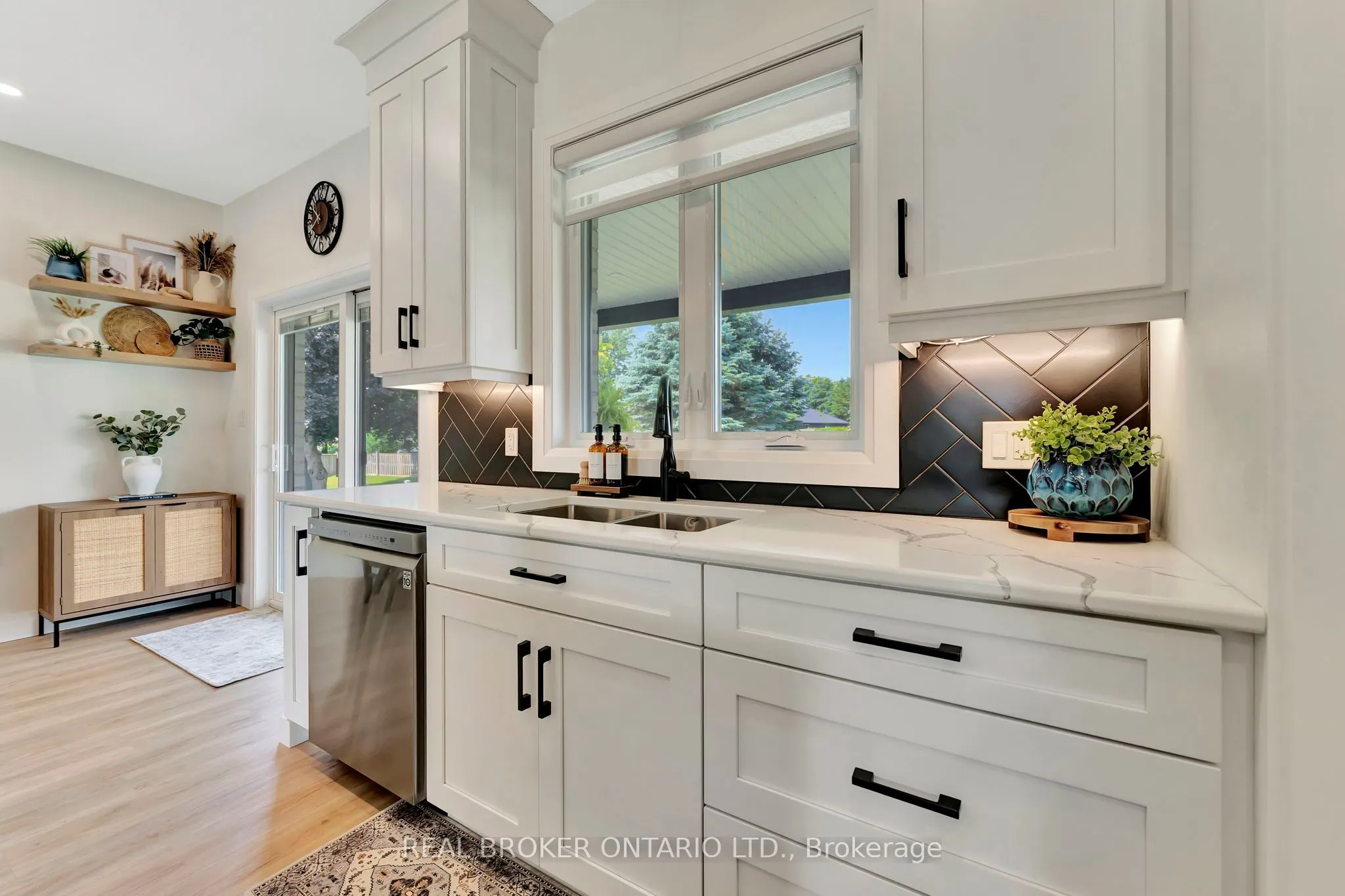30 Tanager Drive