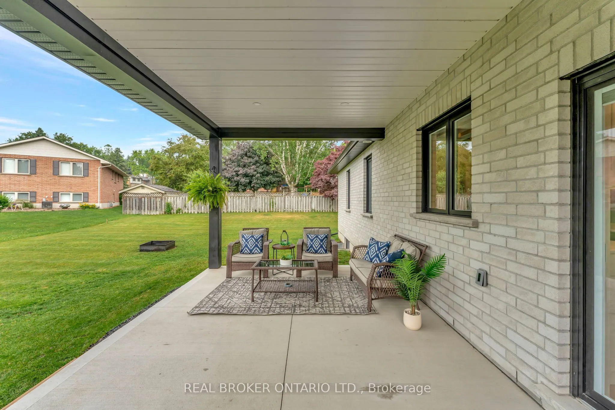 30 Tanager Drive