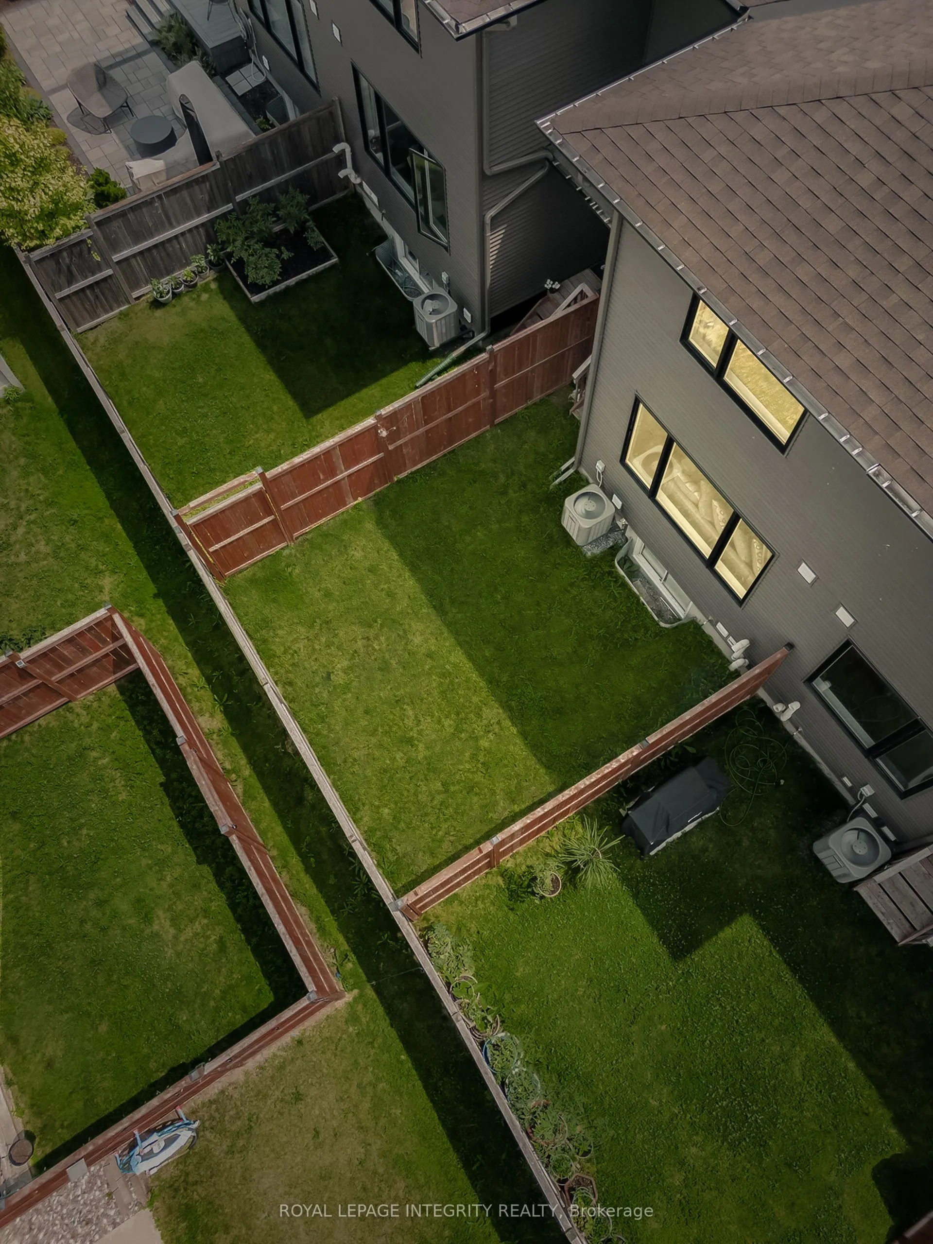14 Hackney Private