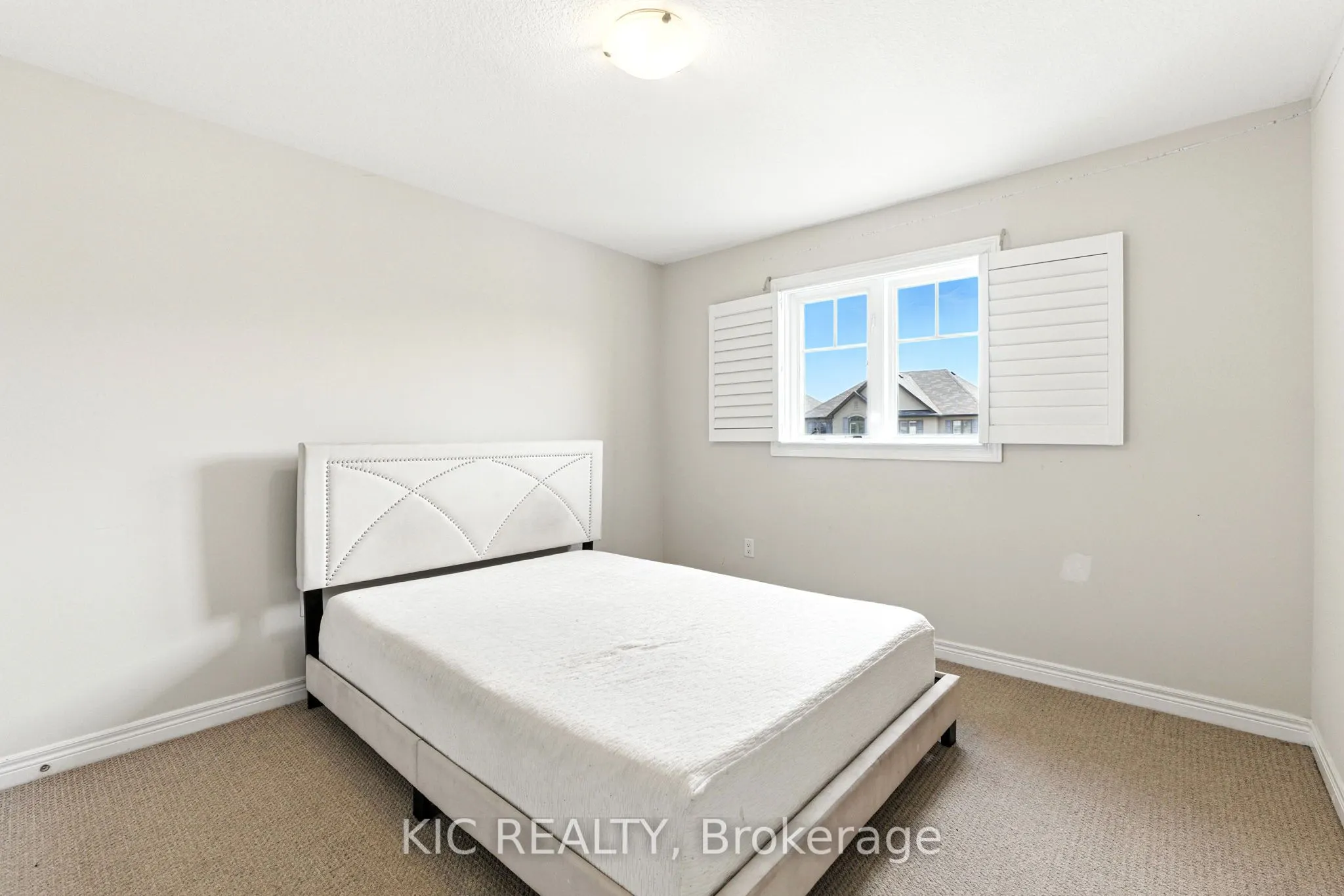 69 Dodman Crescent