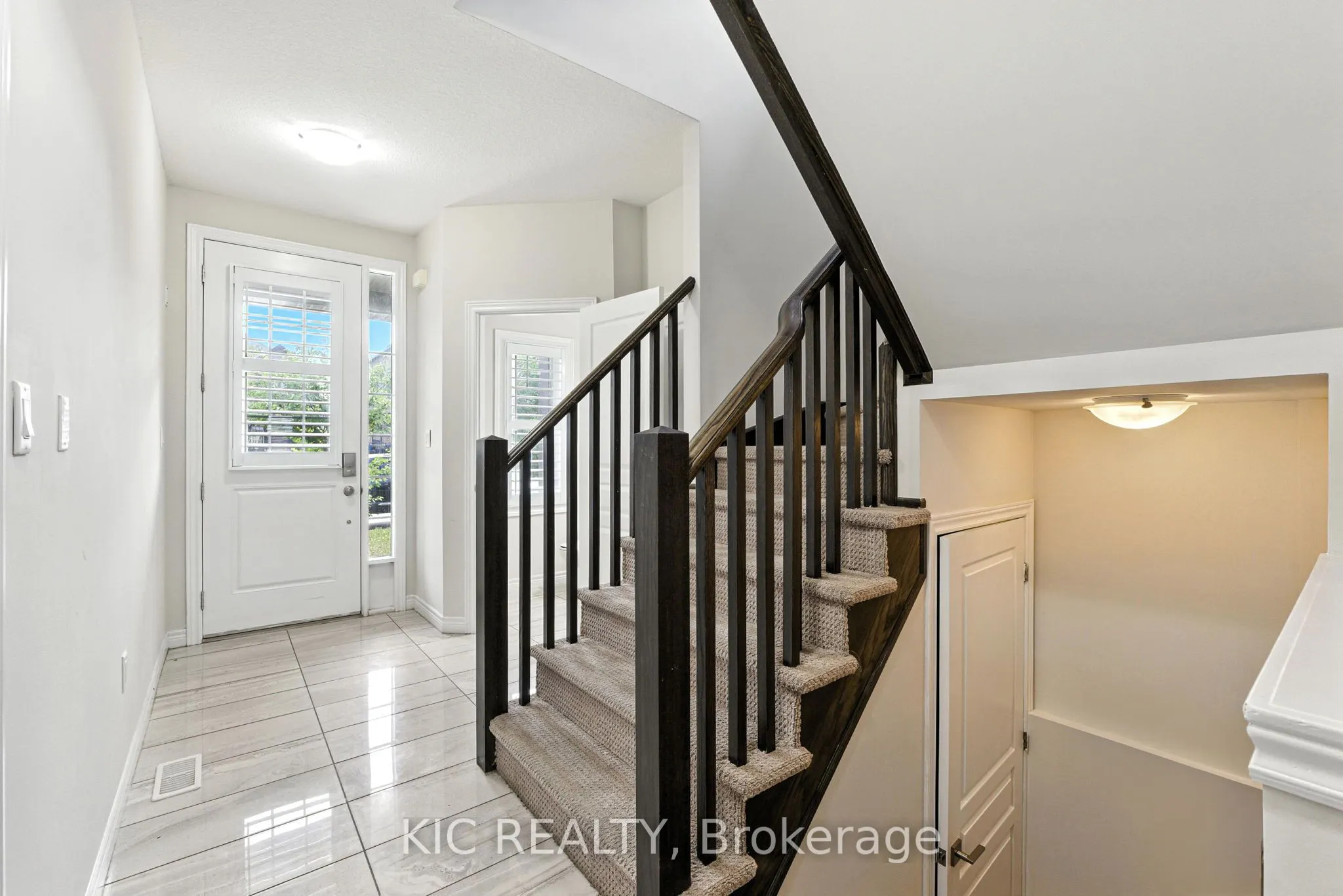 69 Dodman Crescent