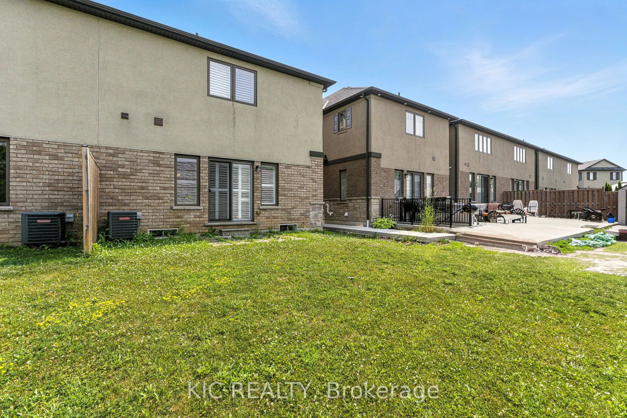 69 Dodman Crescent