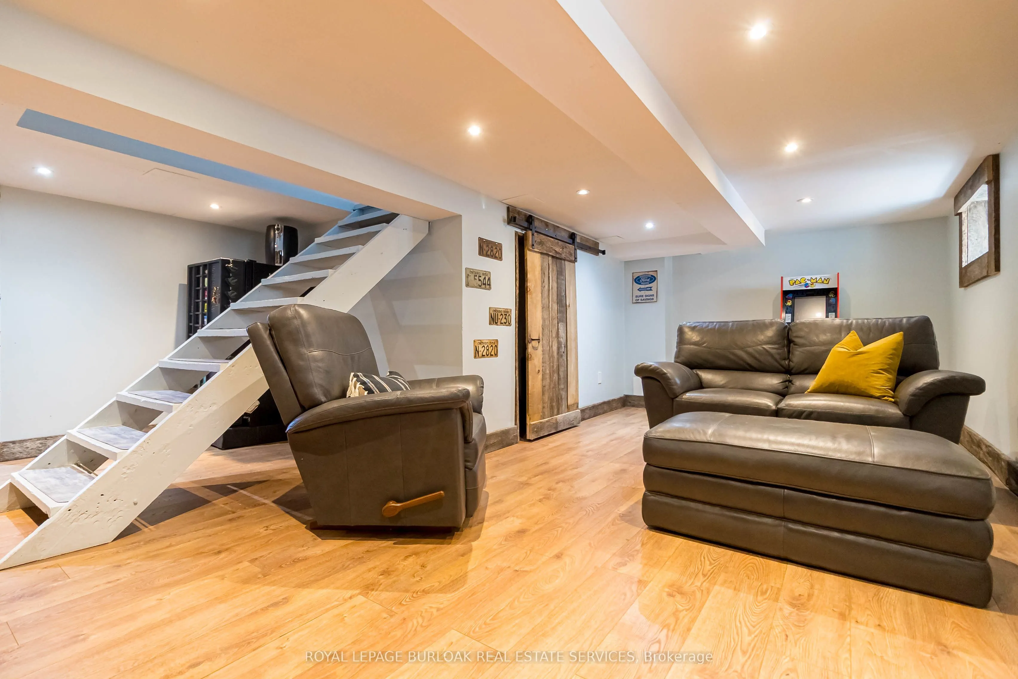 116 1st Street N