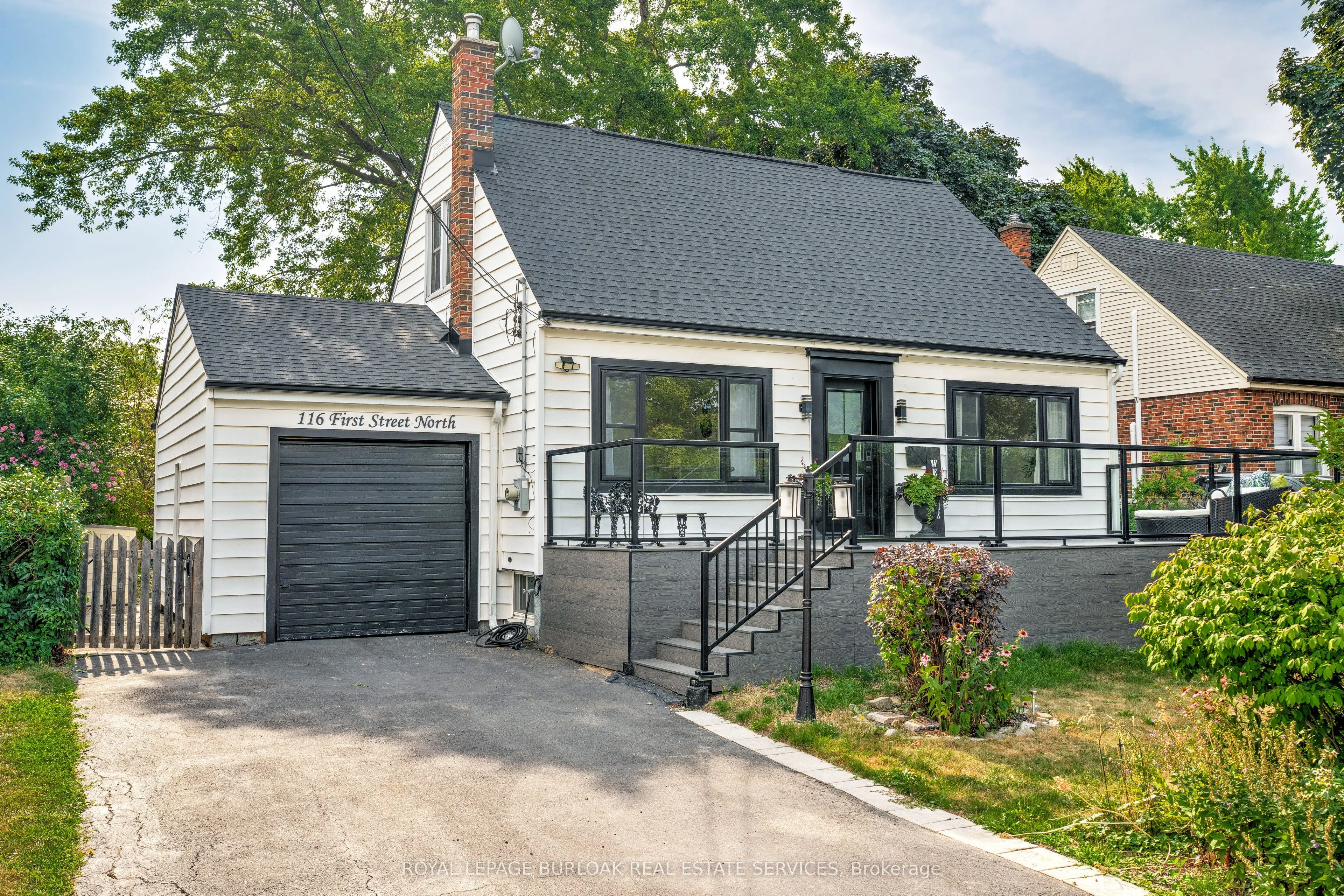 116 1st Street N