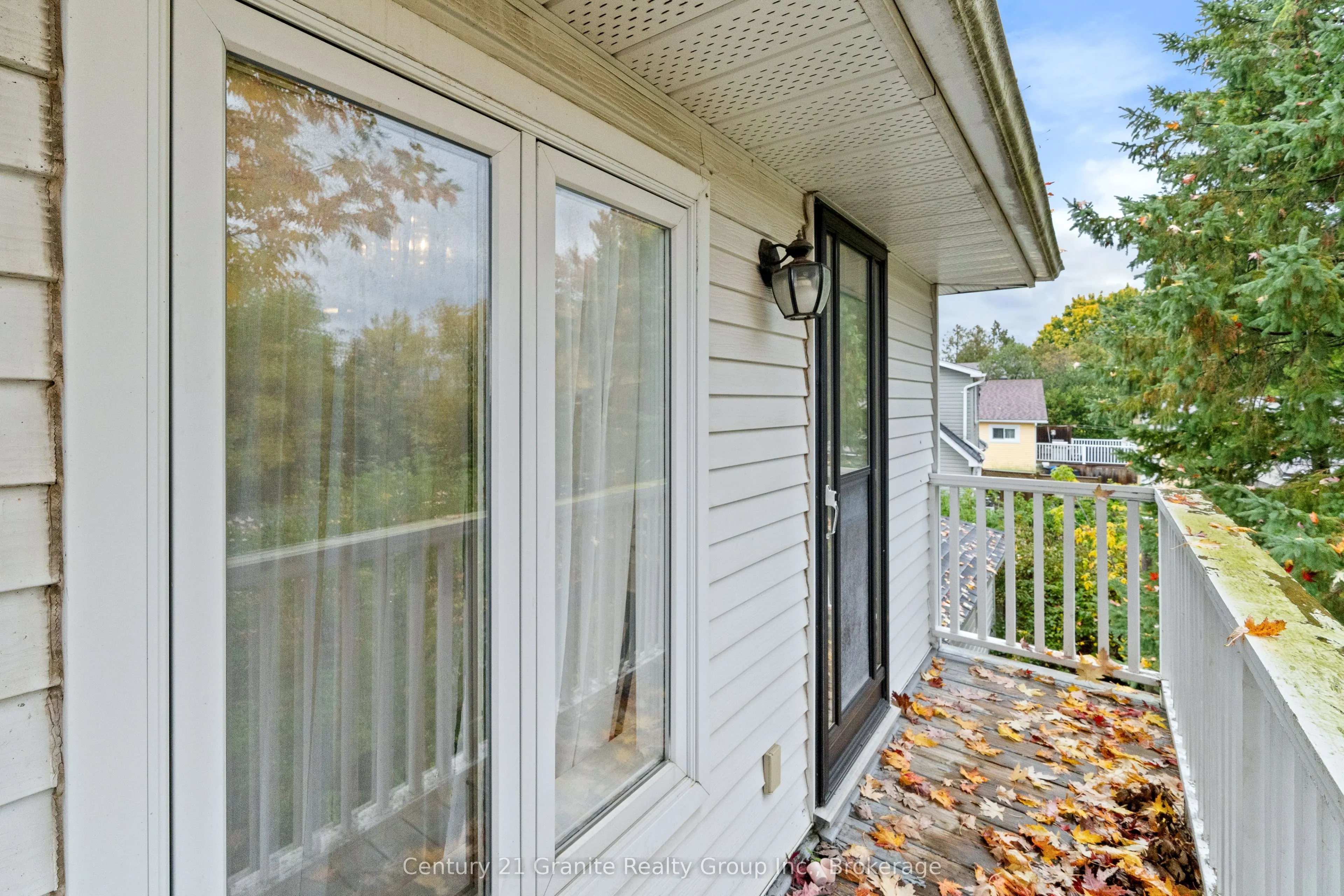 110 Bridge Street W