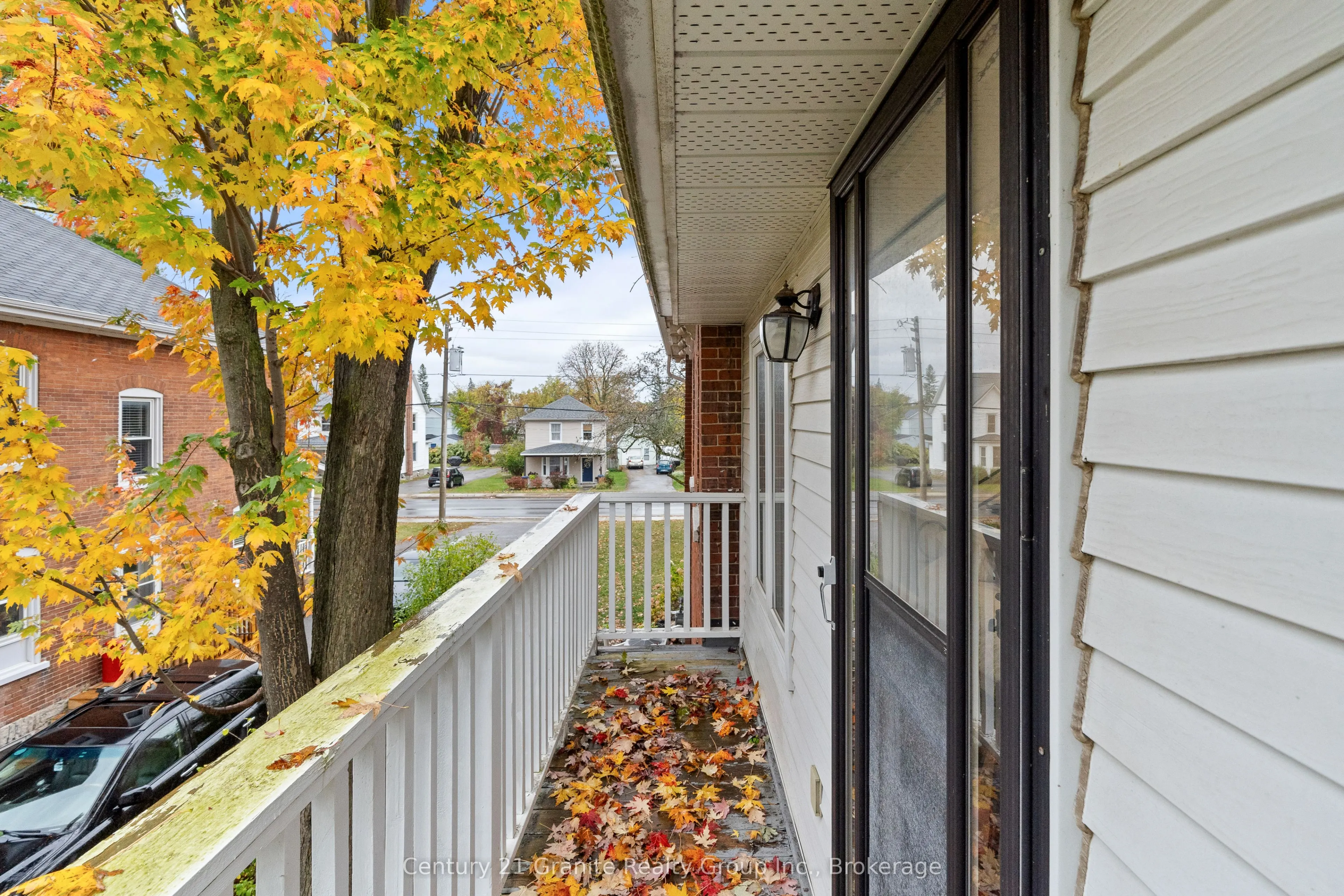 110 Bridge Street W