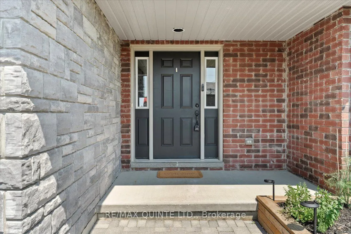 56 Cortland Crescent