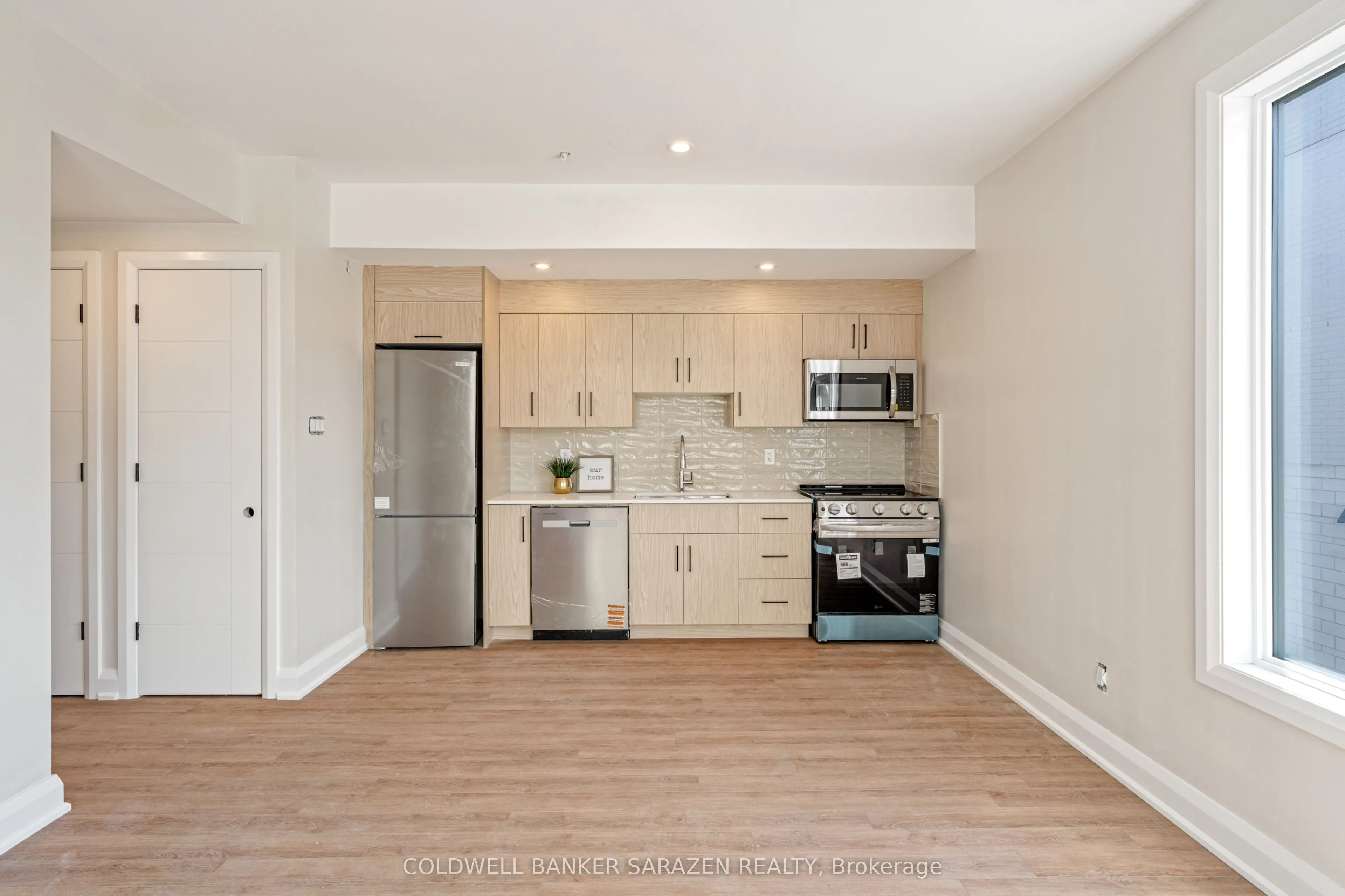 10 MCARTHUR Avenue, #201