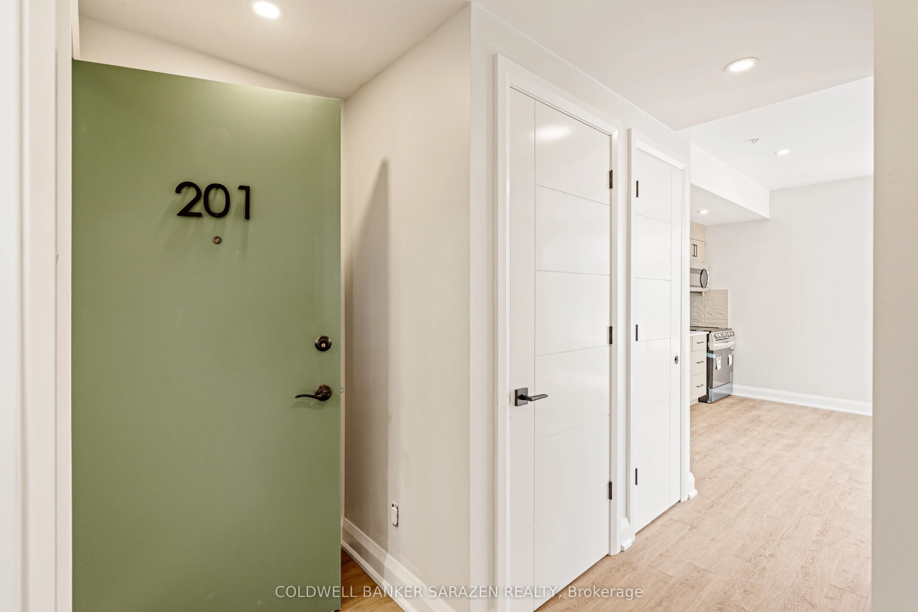 10 MCARTHUR Avenue, #201