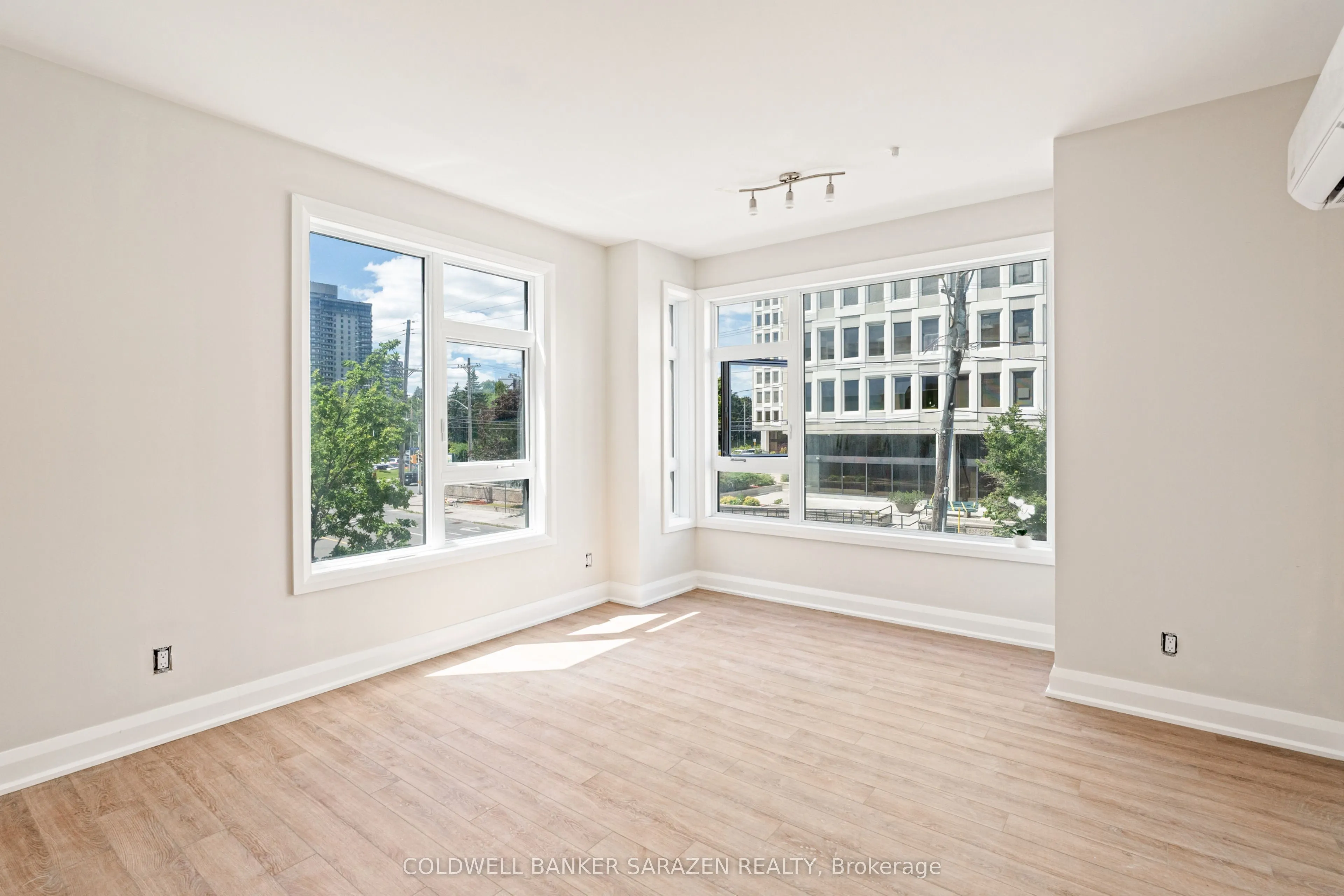 10 MCARTHUR Avenue, #201