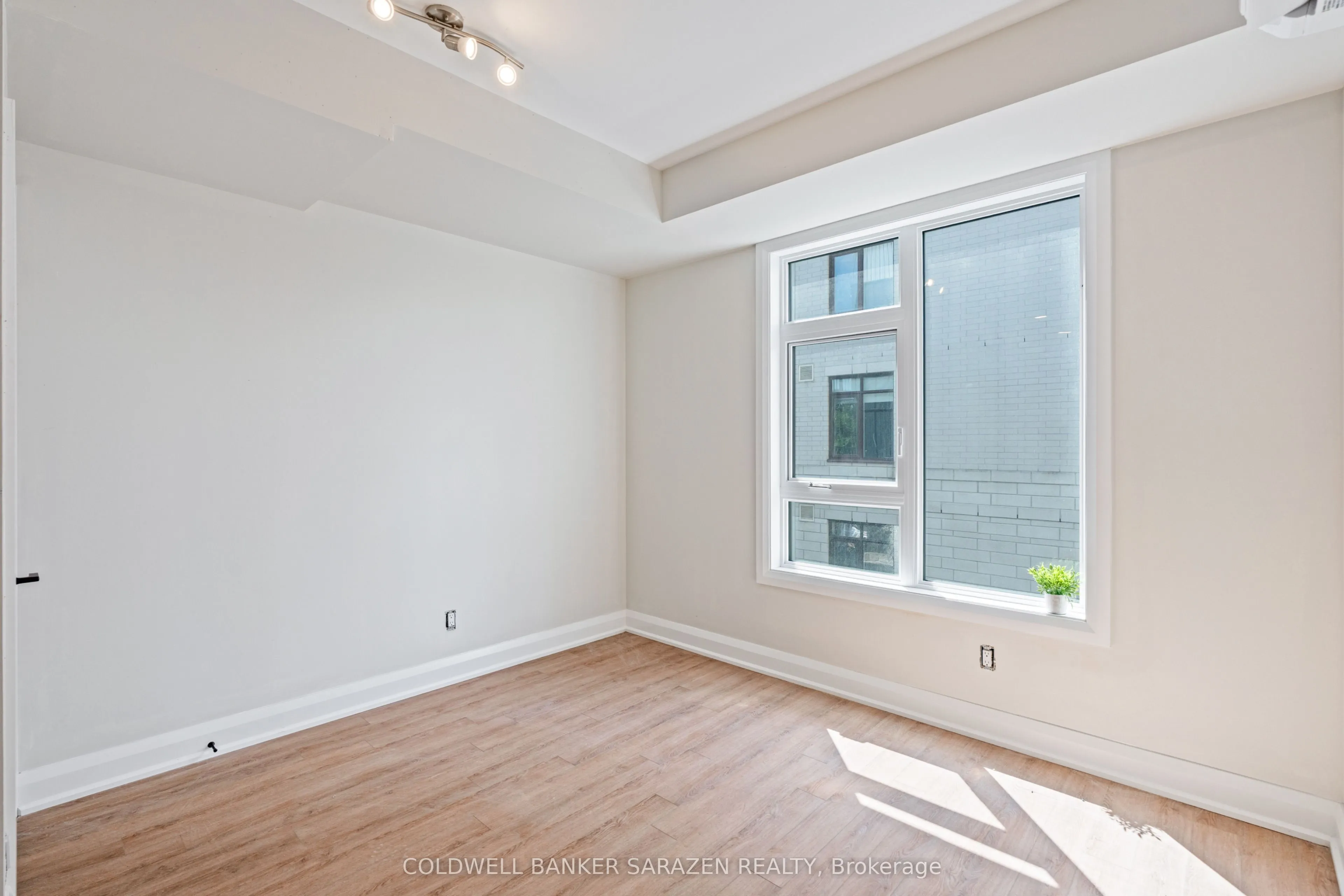 10 MCARTHUR Avenue, #202