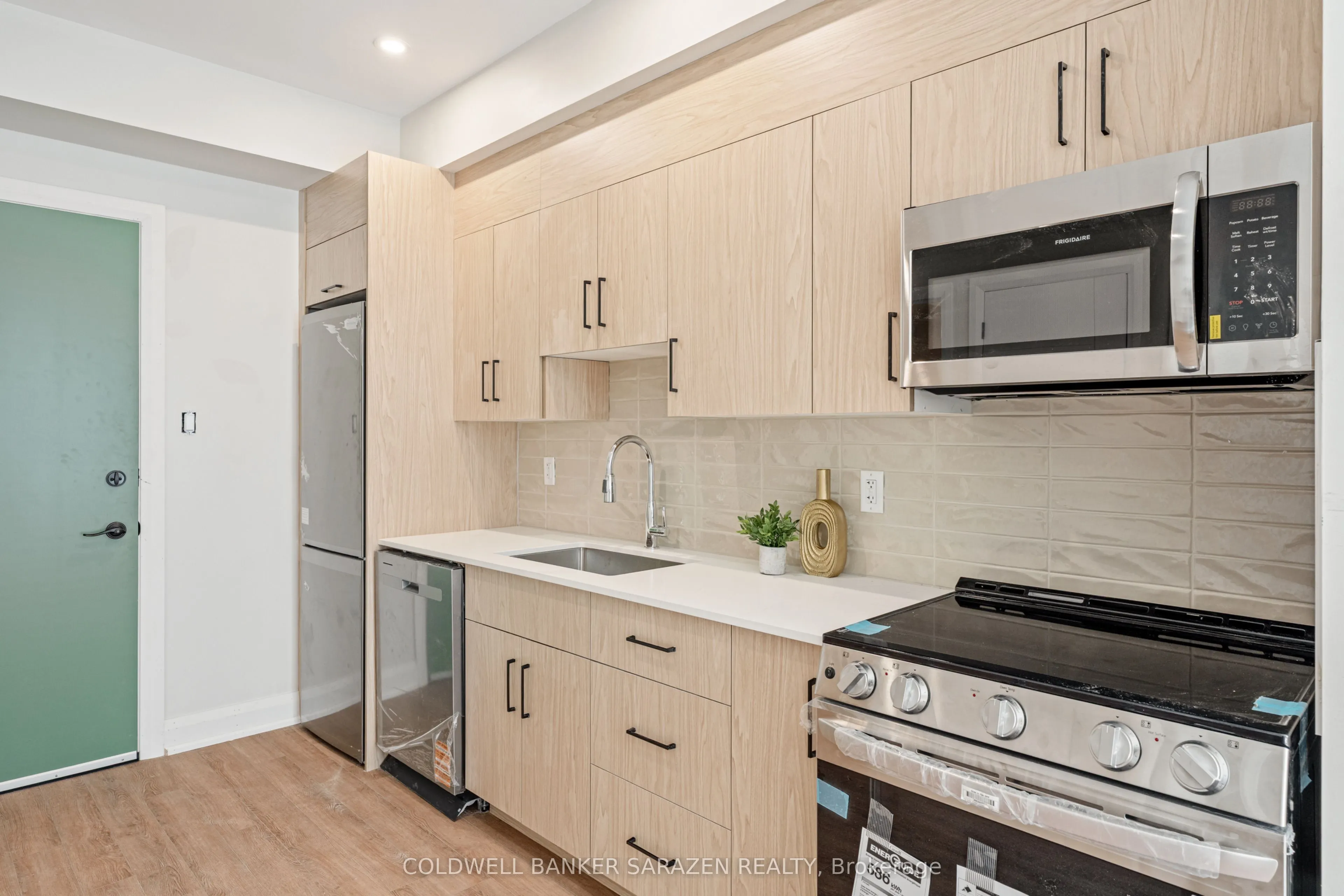 10 MCARTHUR Avenue, #202