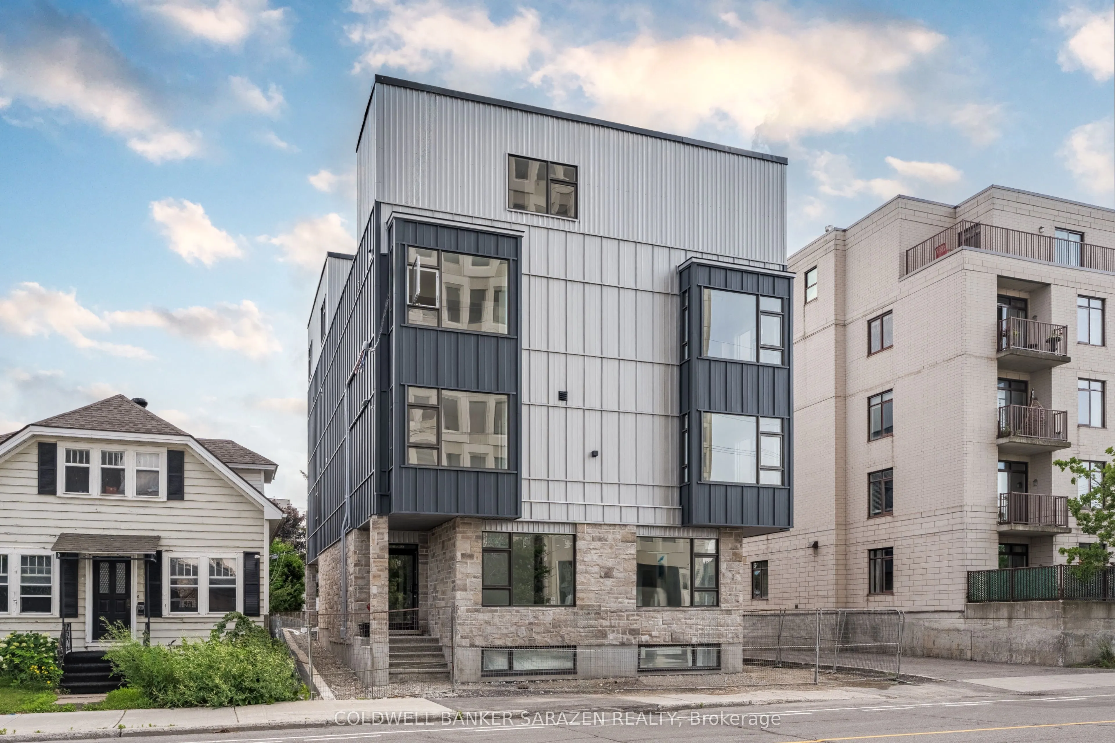 10 MCARTHUR Avenue, #202