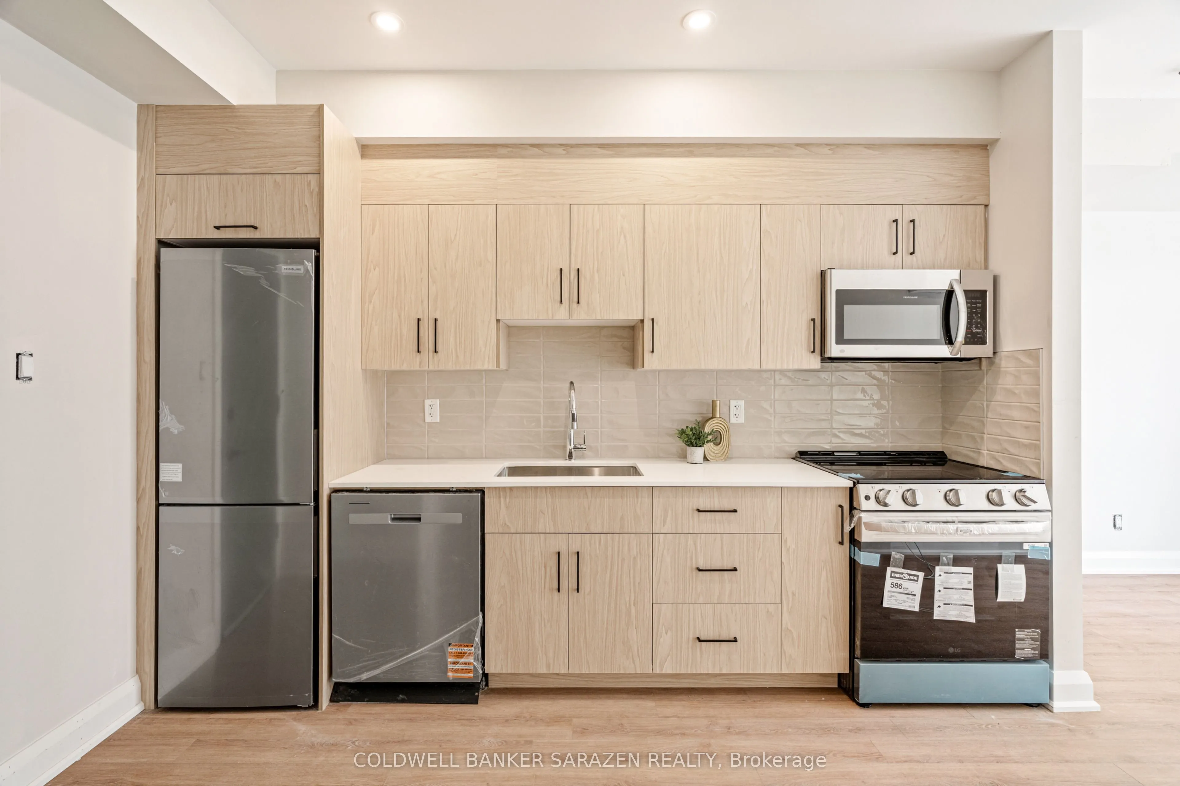 10 MCARTHUR Avenue, #202