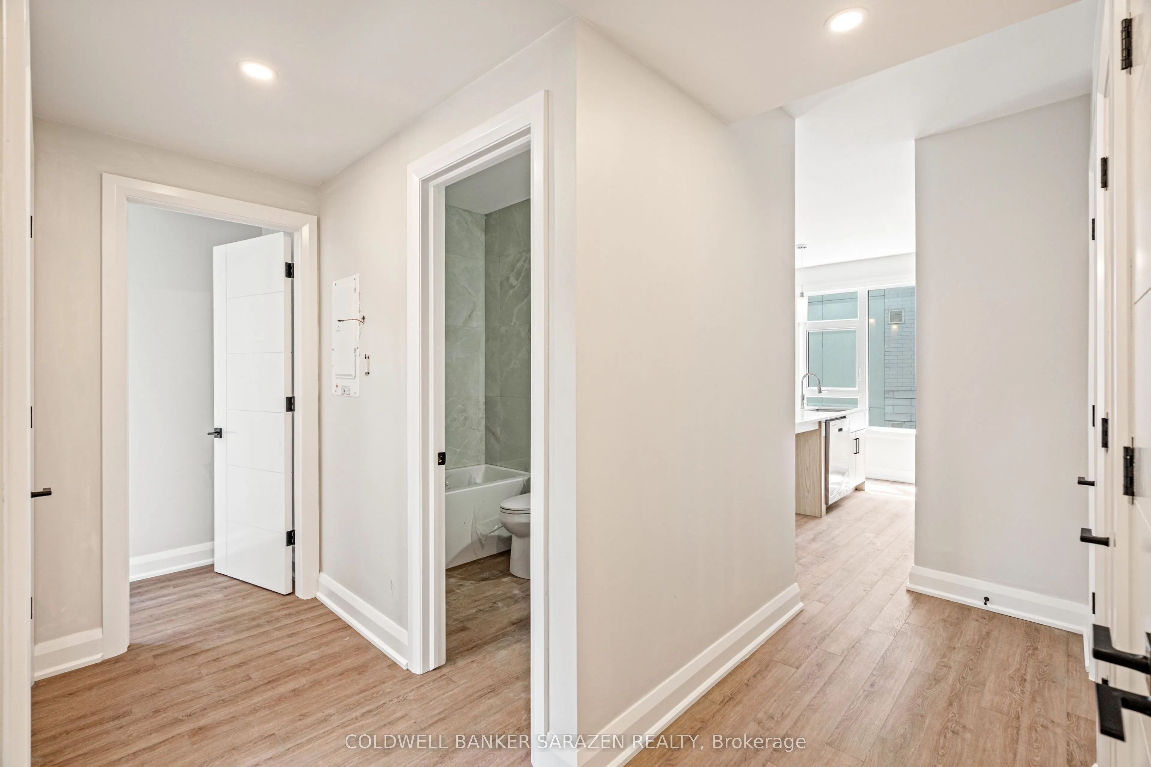 10 MCARTHUR Avenue, #203